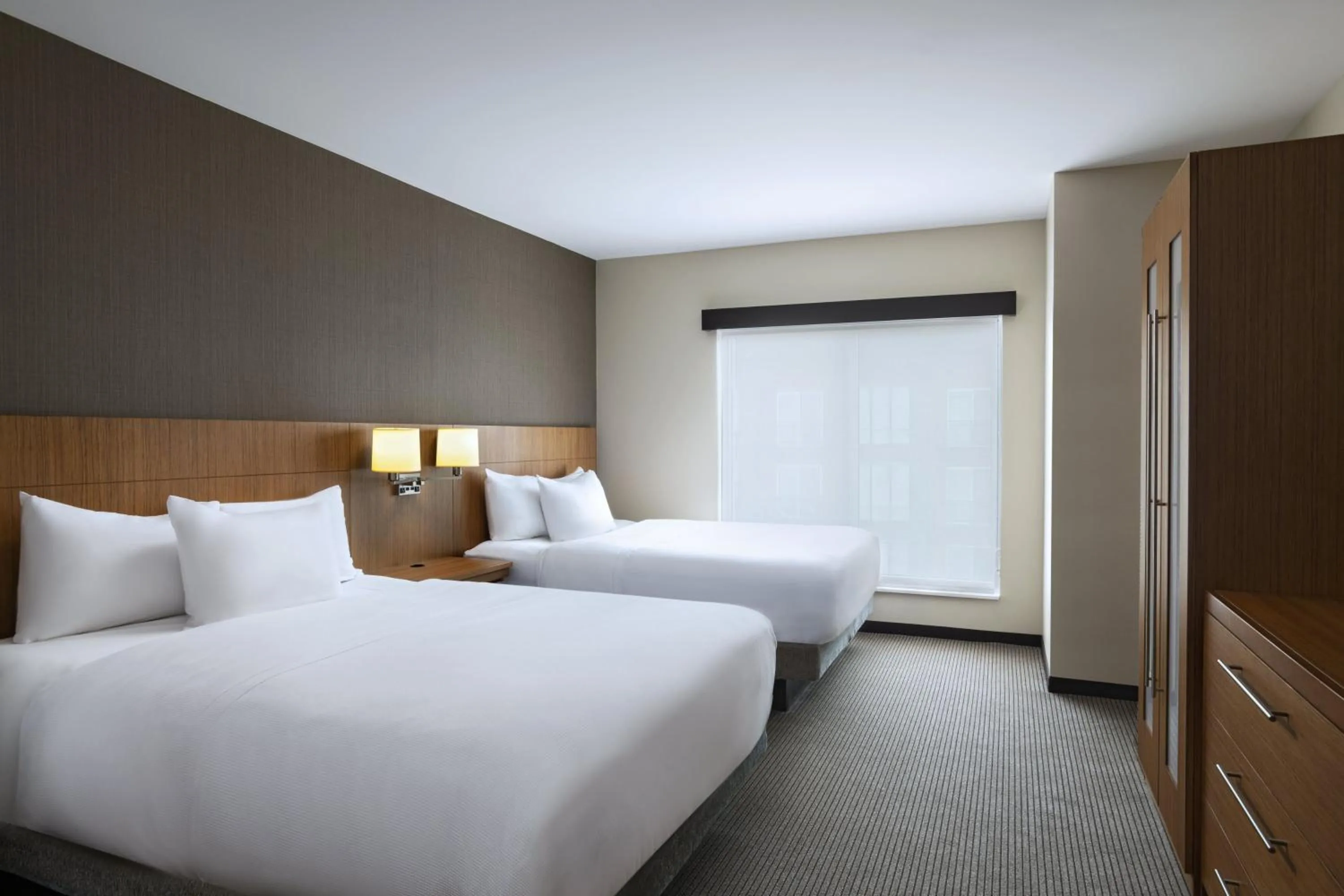 Bedroom, Bed in Hyatt Place Greensboro Downtown