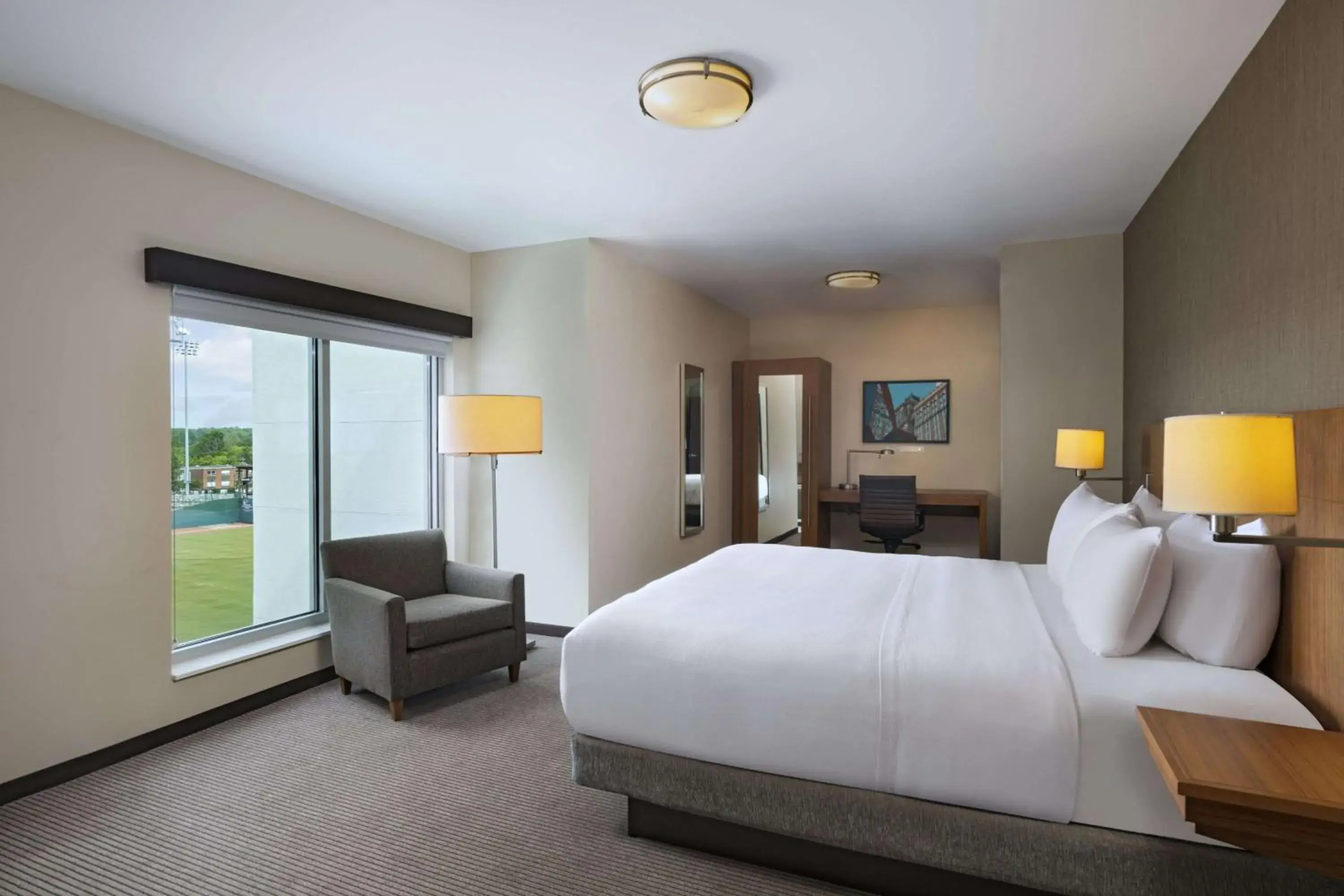 Bedroom, Bed in Hyatt Place Greensboro Downtown Bedroom, Bed in Hyatt Place Greensboro Downtown