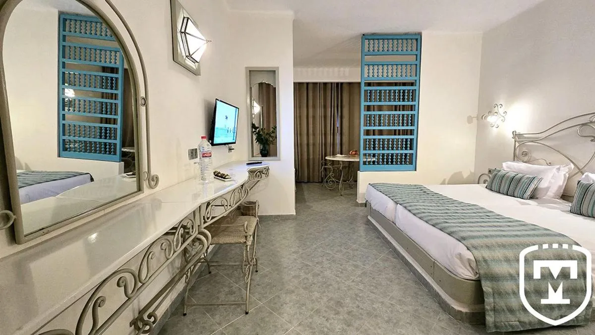 Bed in Hotel La Residence Hammamet