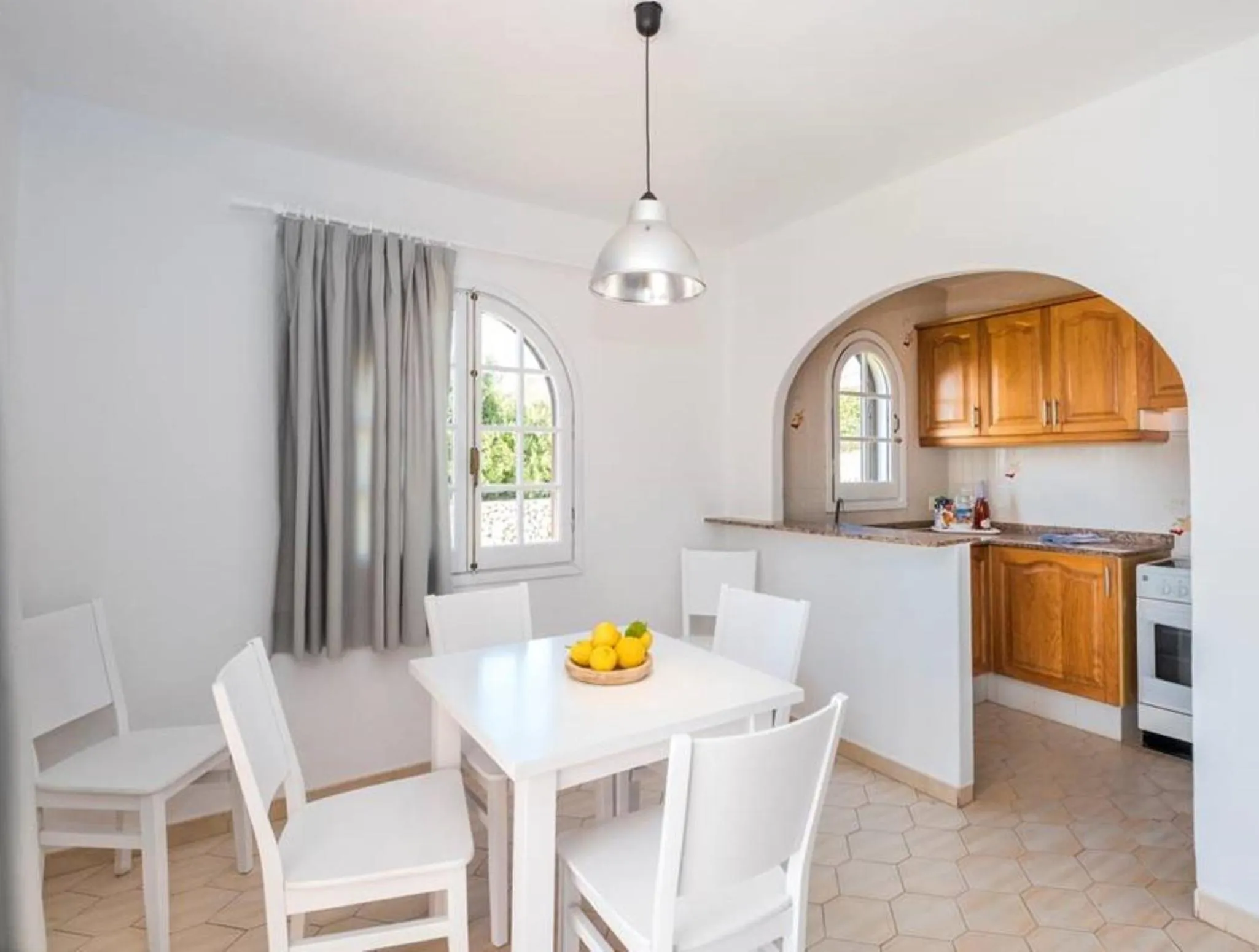 Kitchen or kitchenette in Girasol Garden Superior 2-b