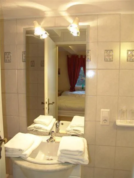 Bathroom in Deutsches Haus