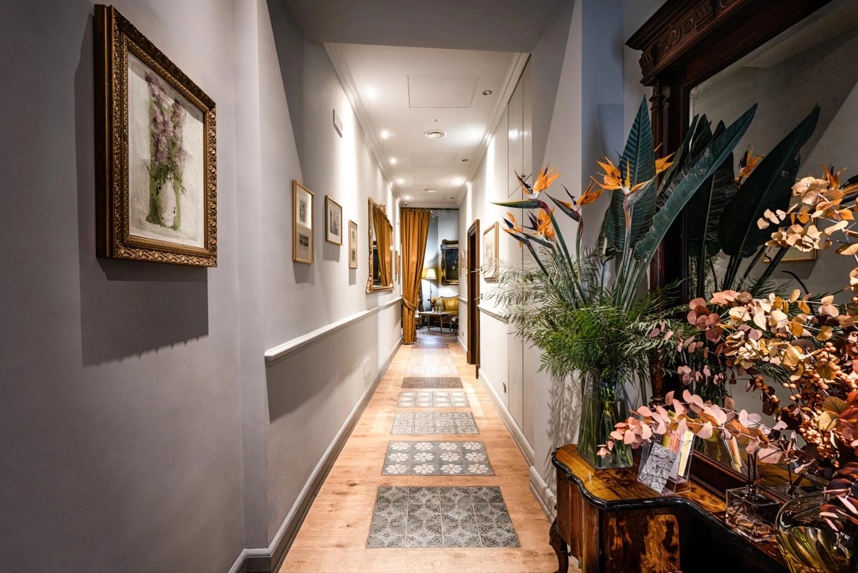 Communal lounge/ TV room in Navona Grand Suite