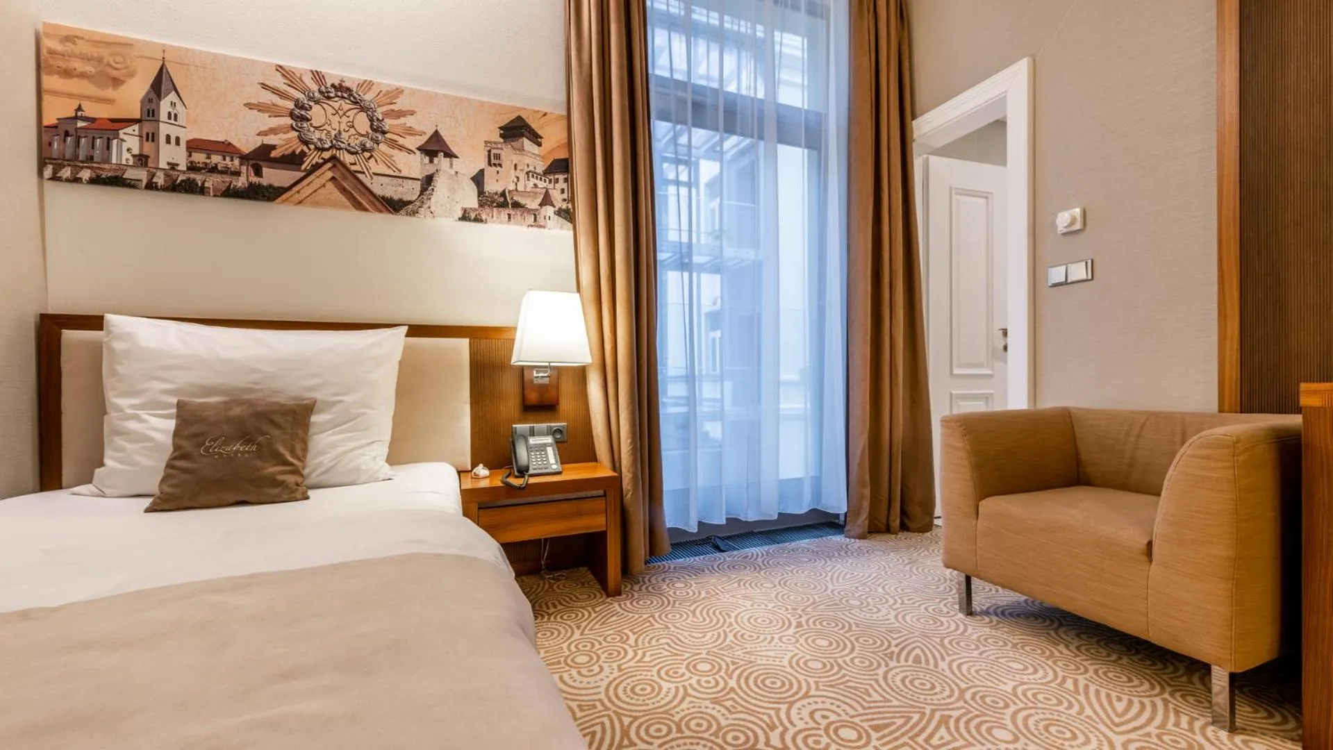 Bed in Hotel Elizabeth