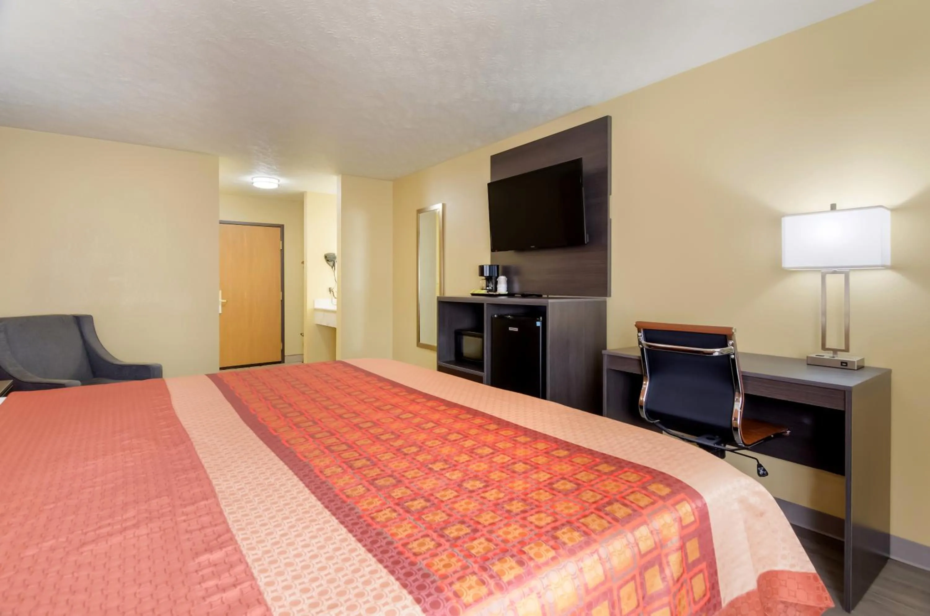 Bed in Americas Best Value Inn & Suites Independence VA