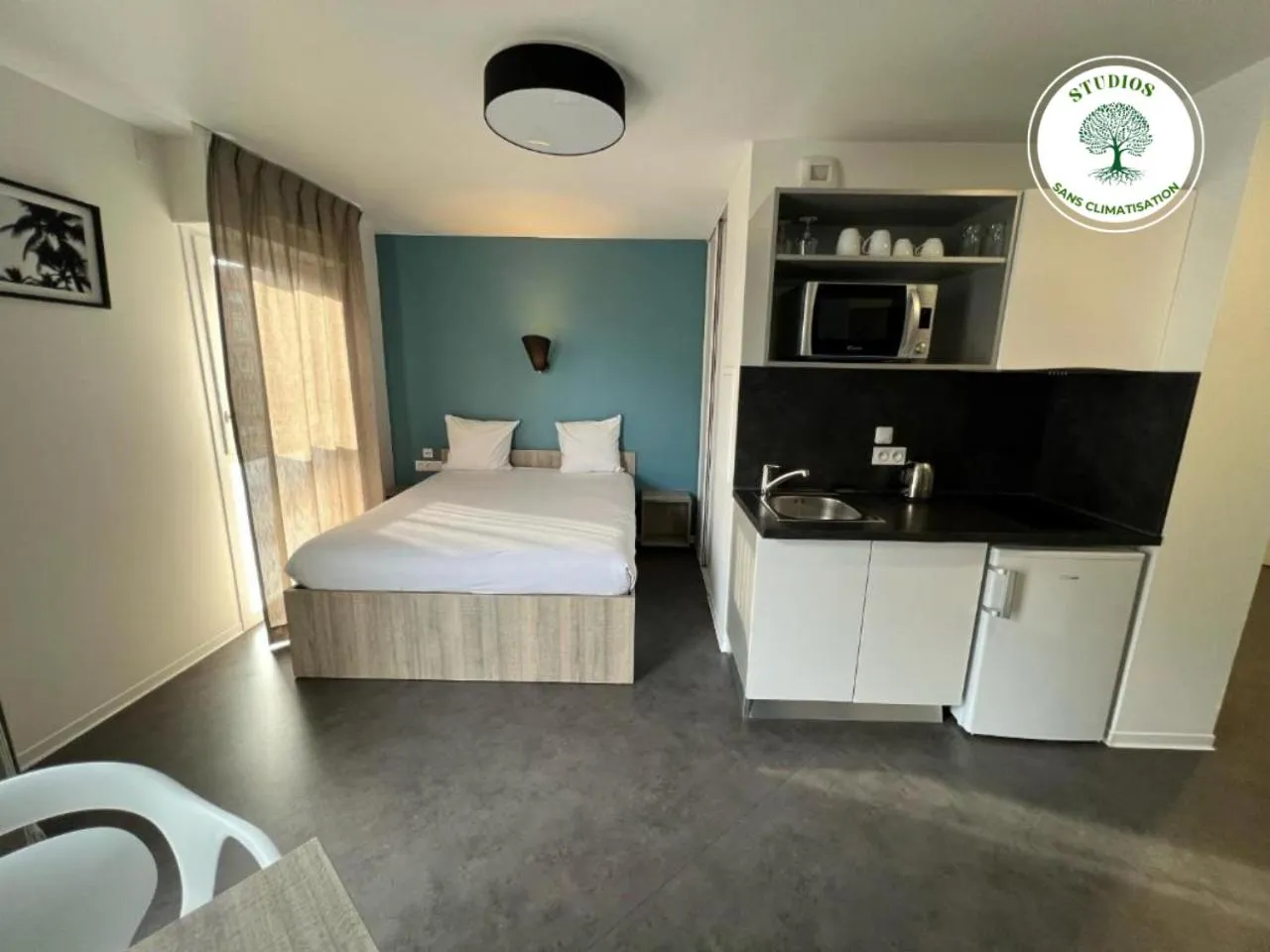 air conditioner, Bed in All Suites Appart Hôtel - Palaiseau - Massy TGV