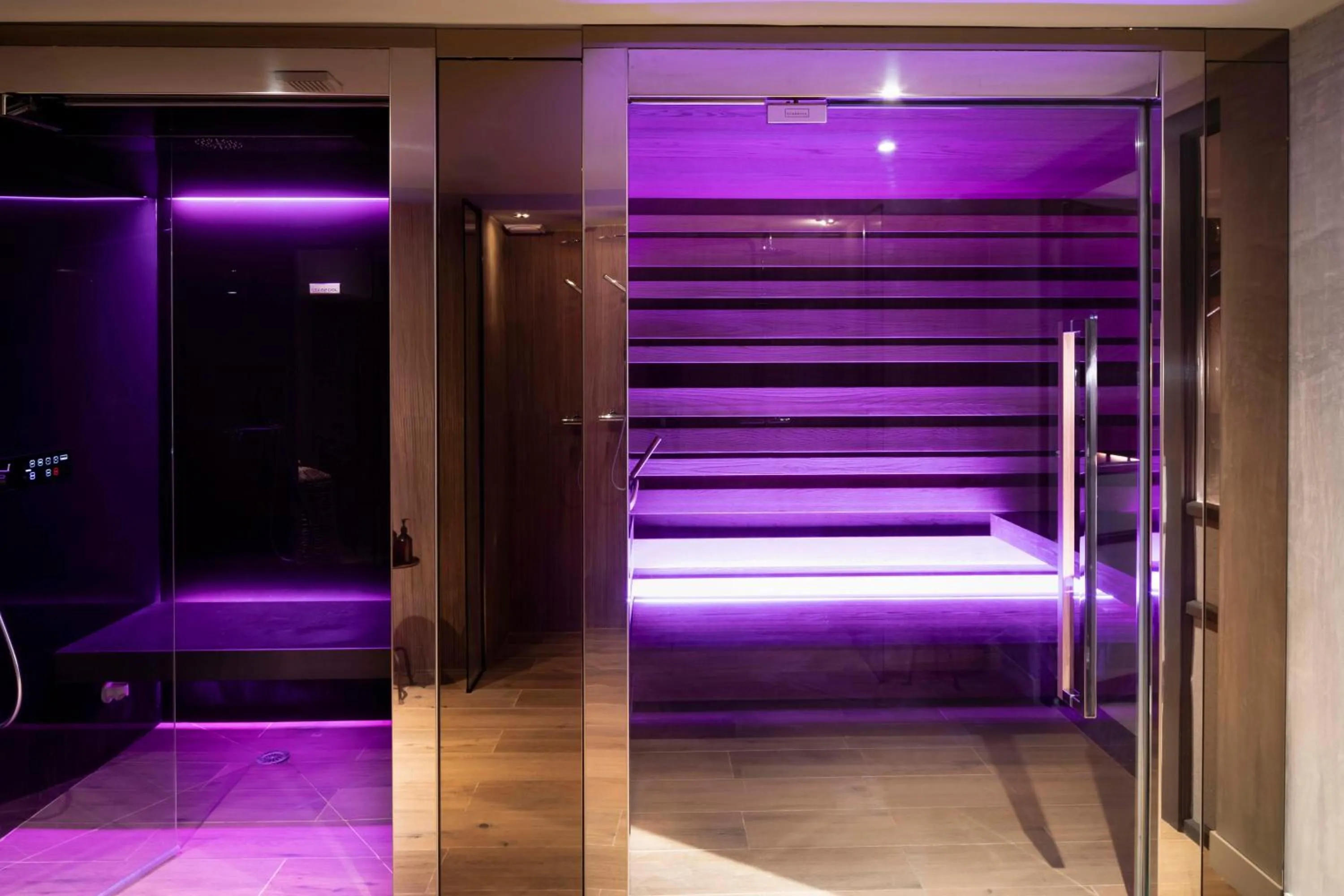 Spa and wellness centre/facilities, Bed in Maison ELLE Paris