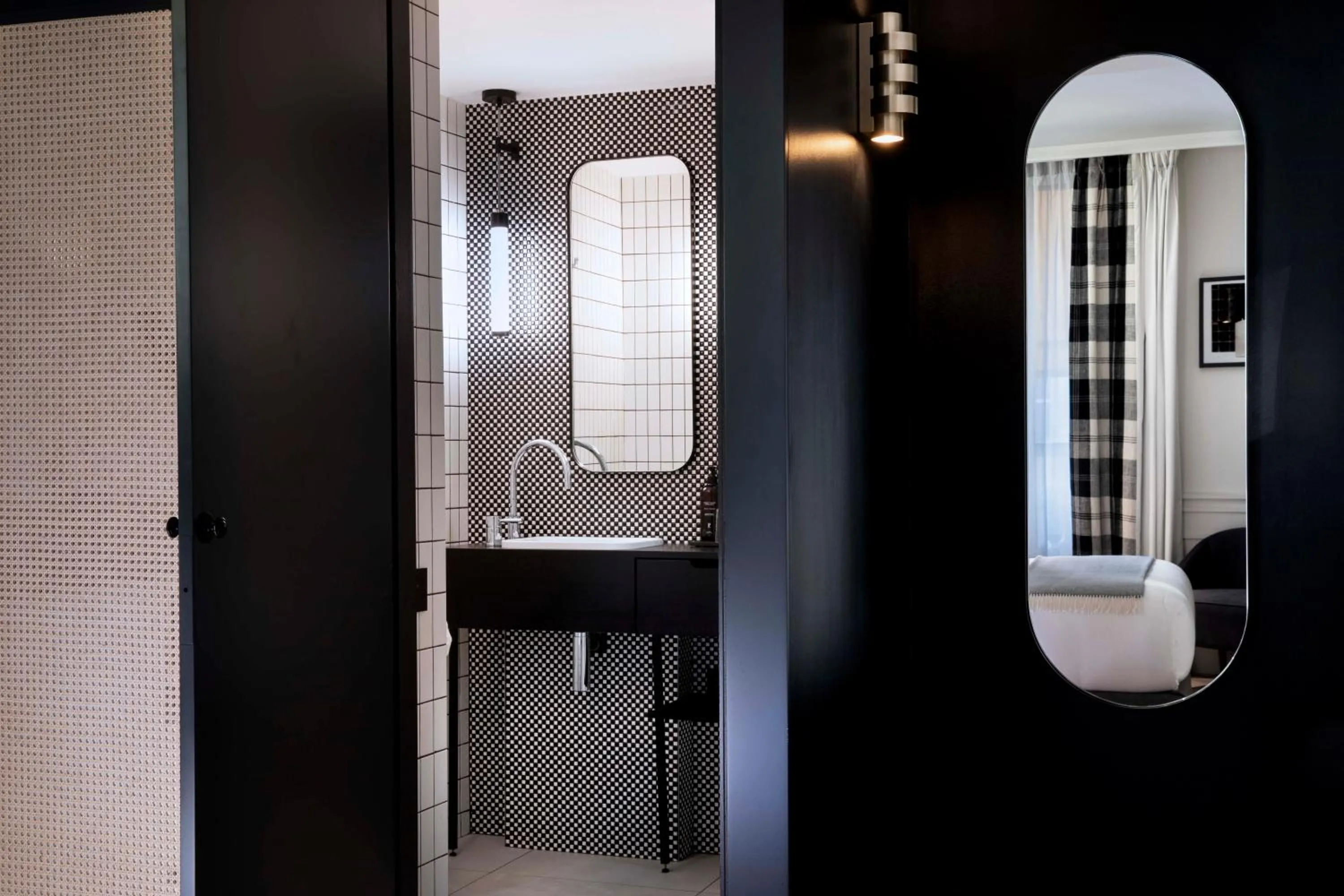 Bathroom in Maison ELLE Paris