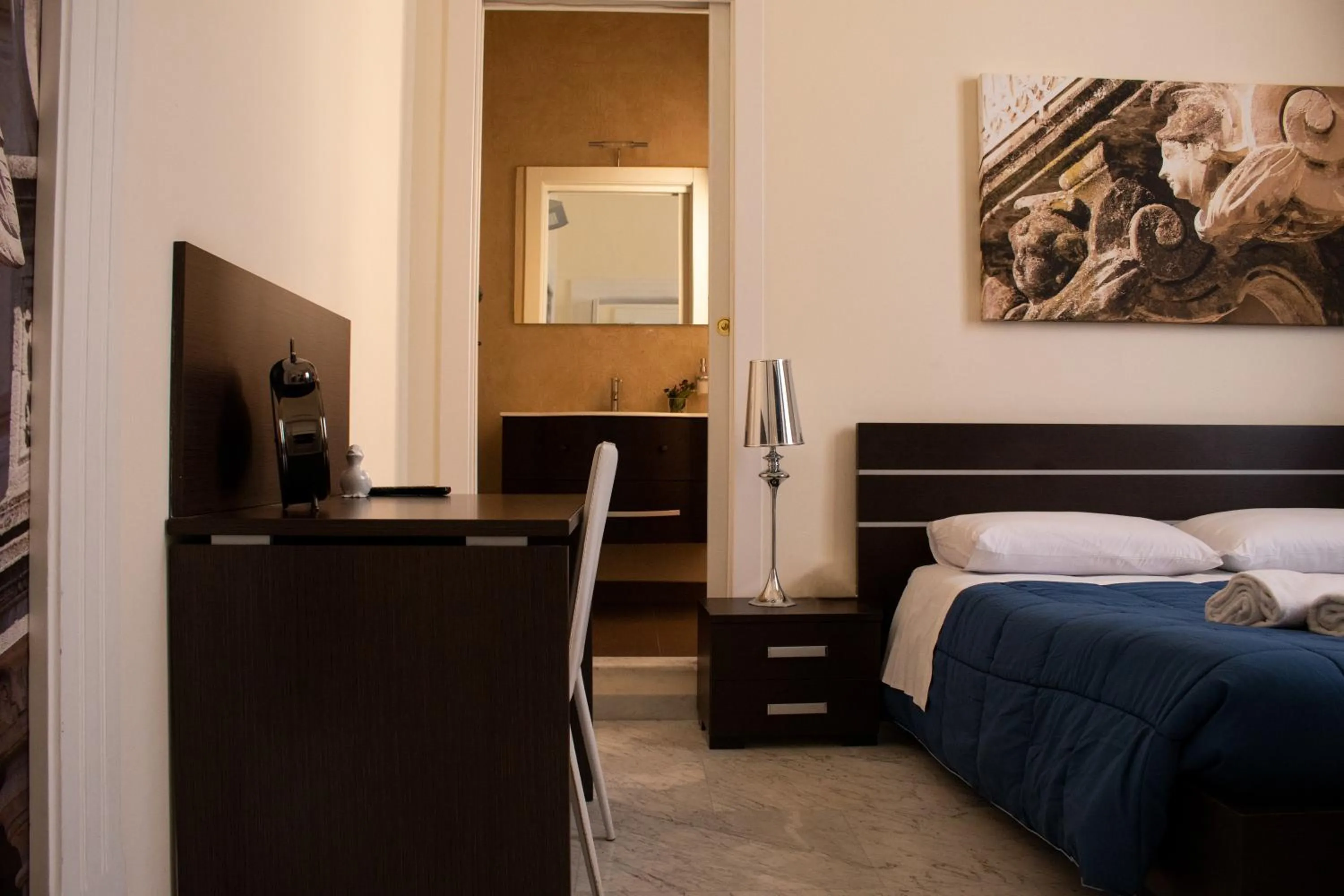 Bedroom, Bed in Apollo Suites