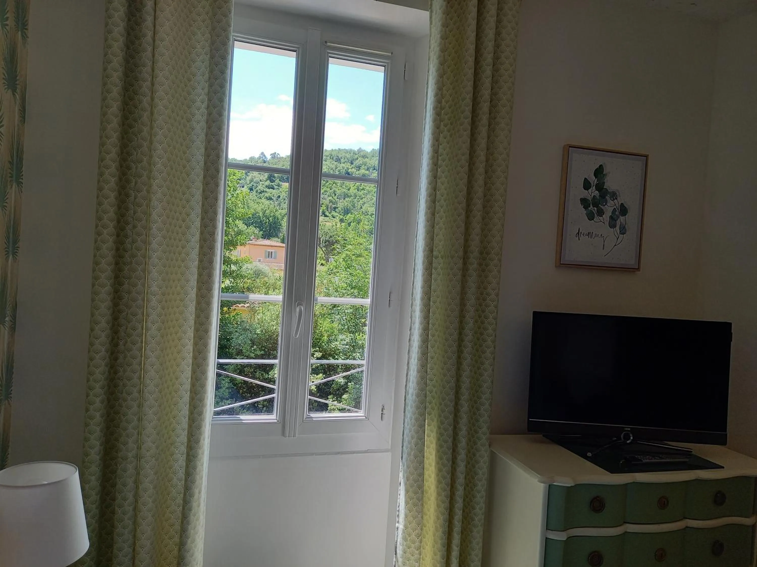 Bedroom in Hôtel Restaurant Notre Dame