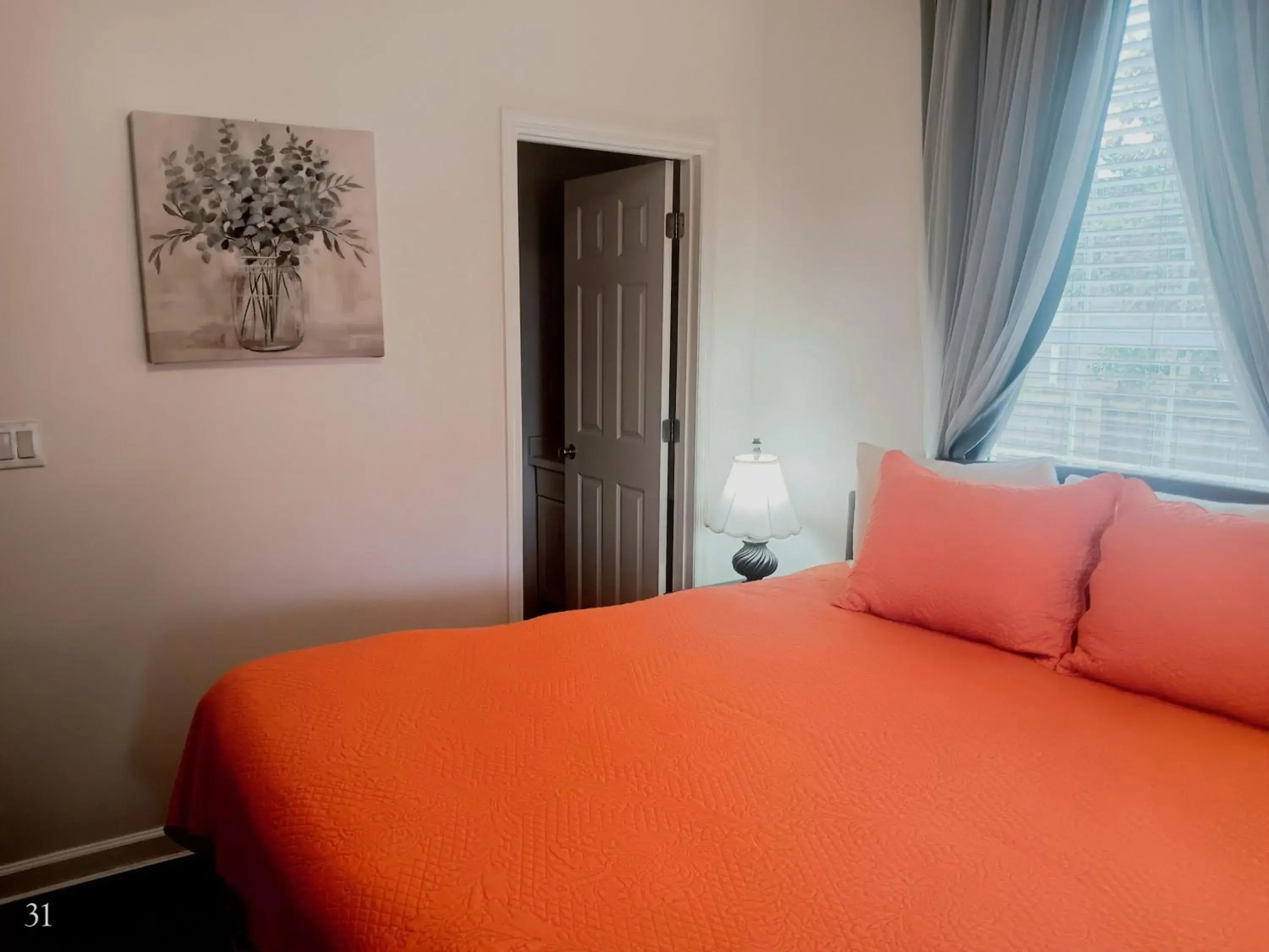 Bed in The Cozy Inn Bed in The Cozy Inn