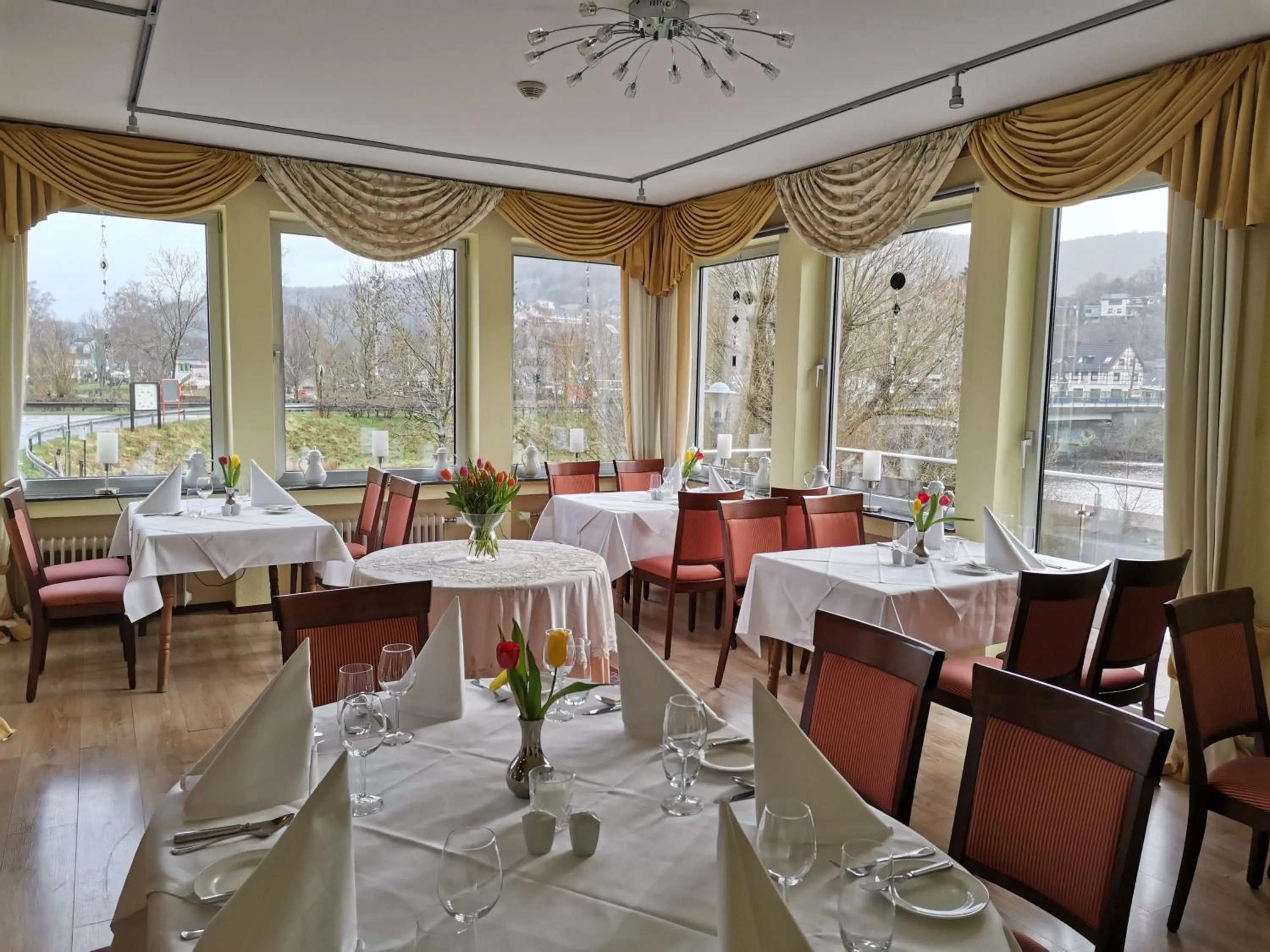 Restaurant/places to eat in Hotel Haus am See