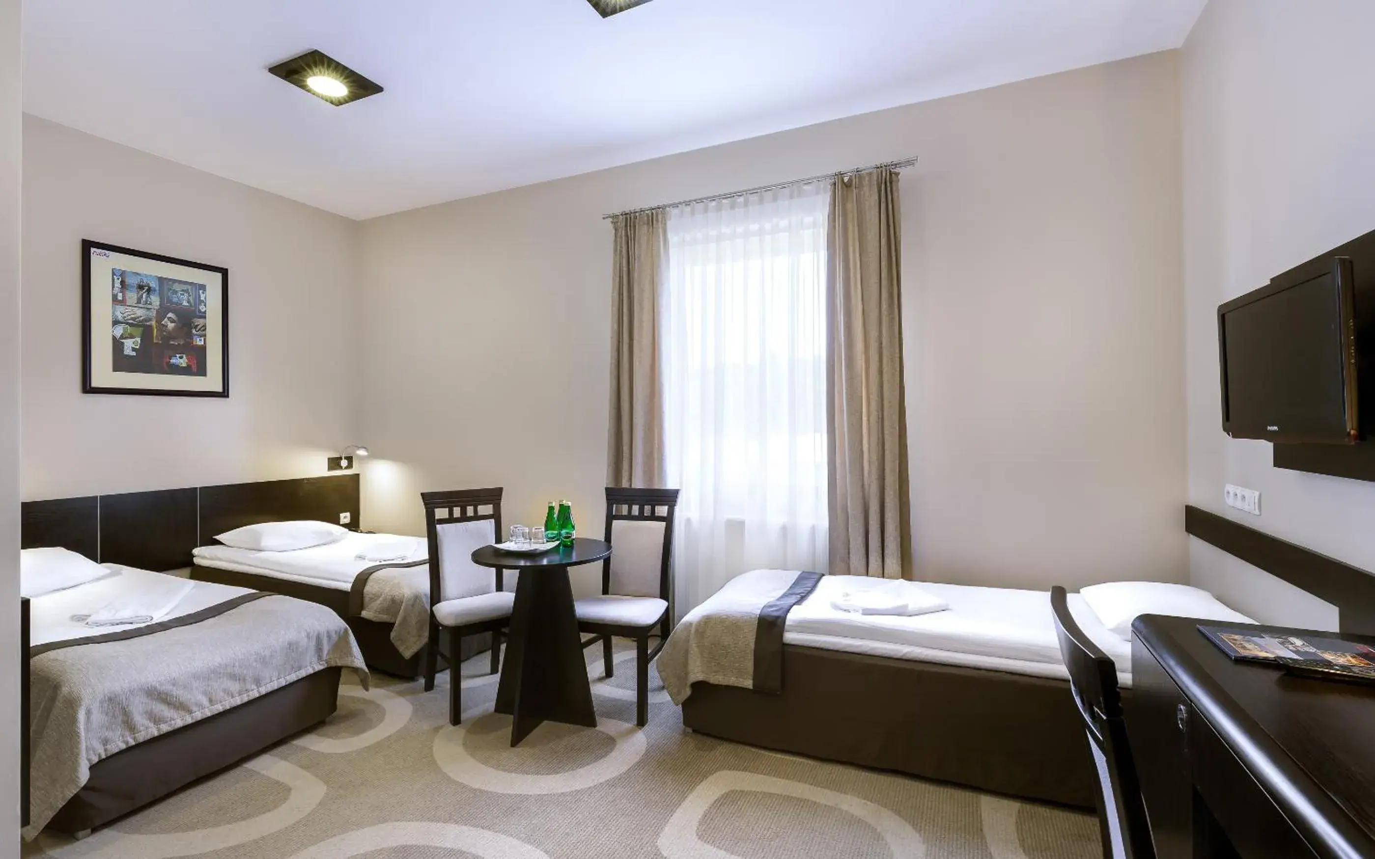 Photo of the whole room, Bed in Hotel Picaro Żarska Wieś Północ A4 kierunek Niemcy Photo of the whole room, Bed in Hotel Picaro Żarska Wieś Północ A4 kierunek Niemcy
