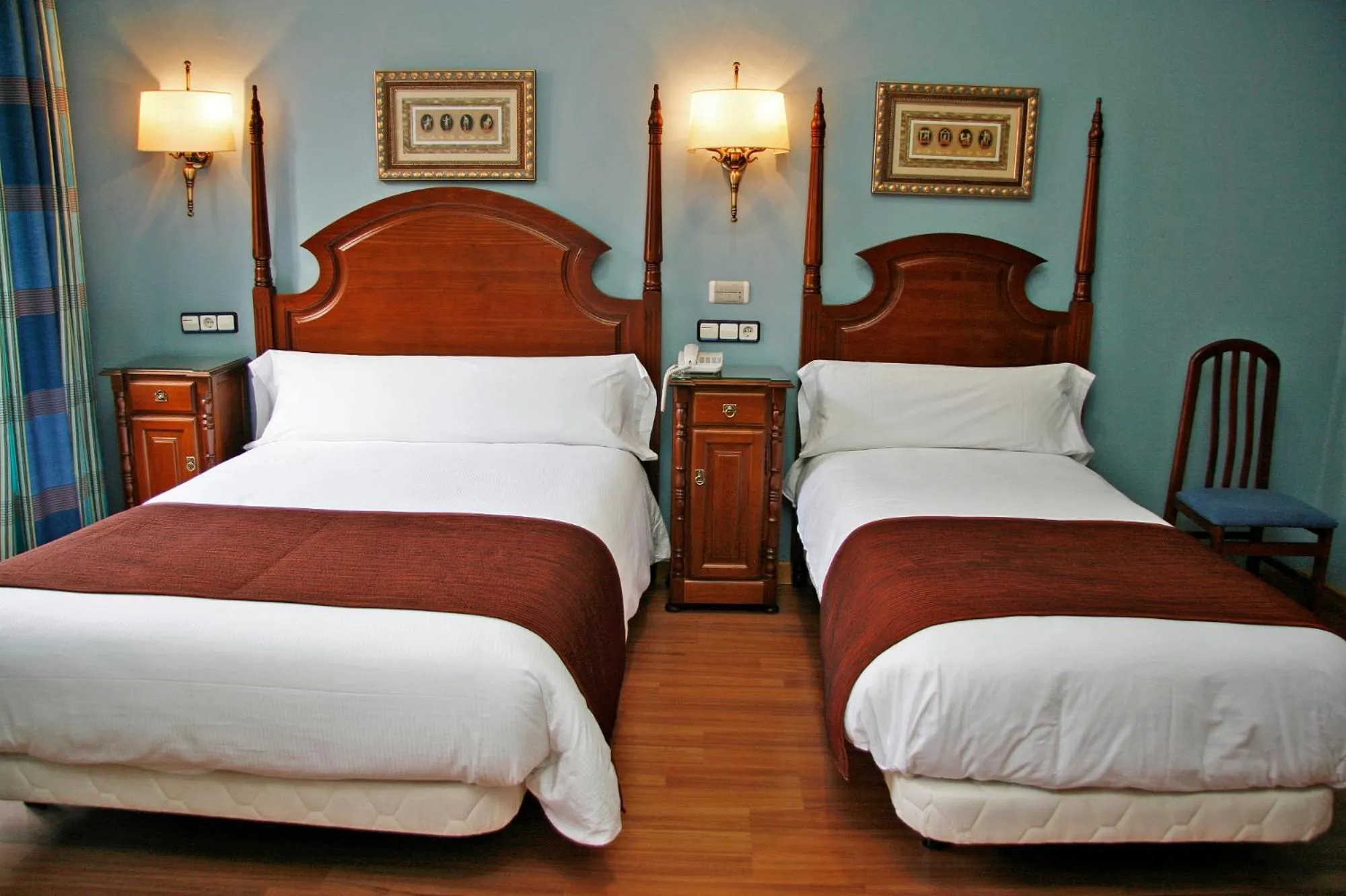 Superior Double Room in Hostal Victoria II