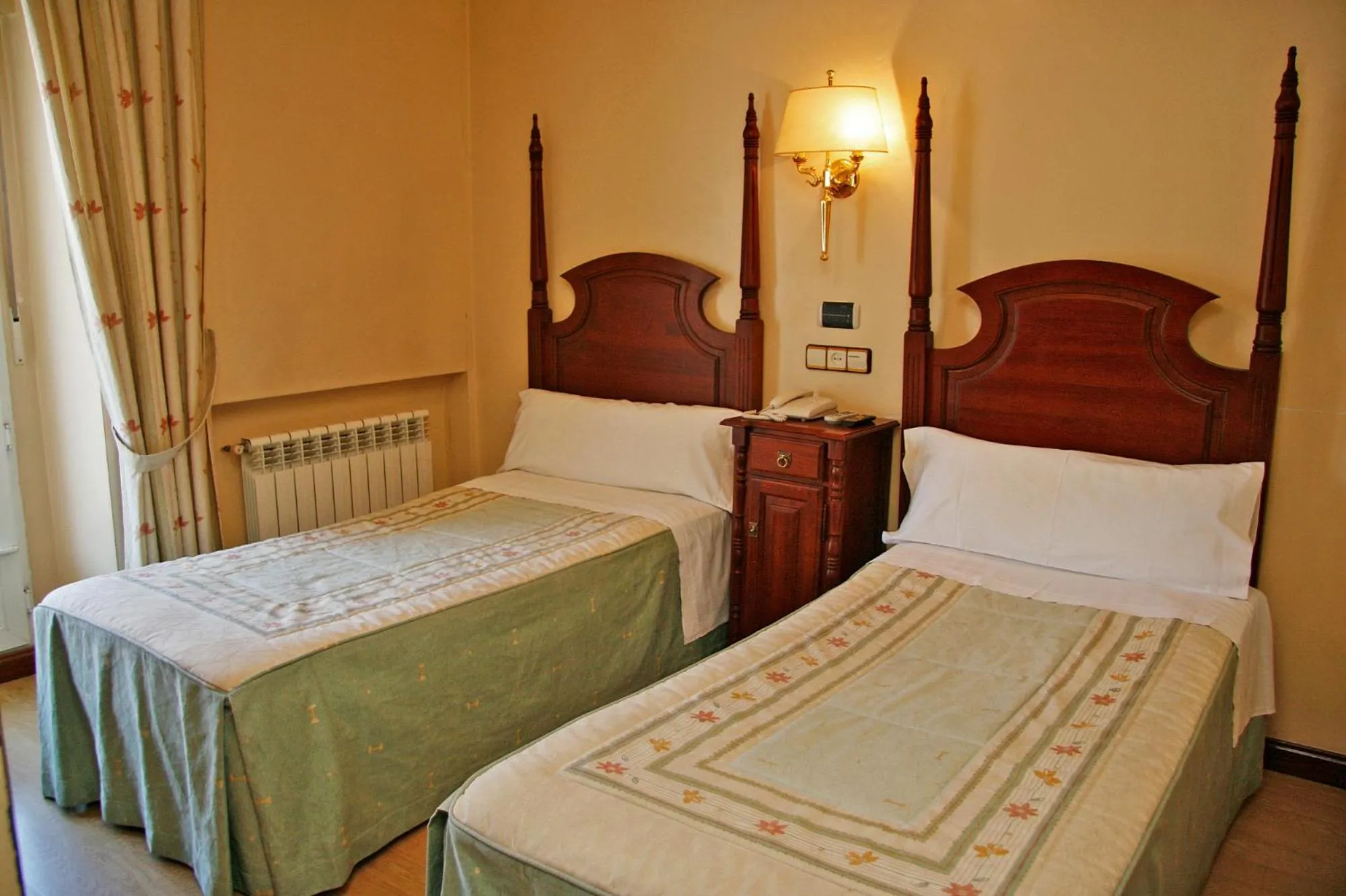 Photo of the whole room, Bed in Hostal Victoria II