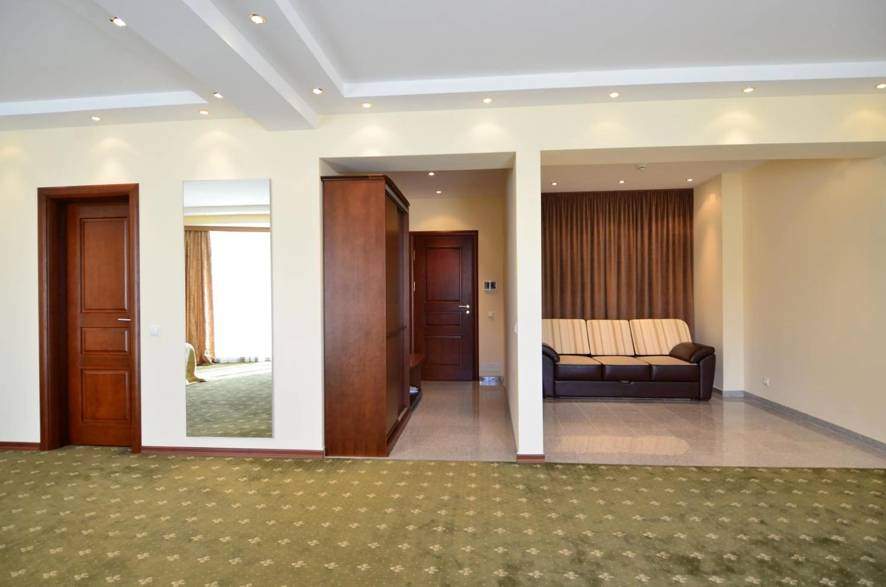 Seating area, Bed in Platinum Hotel