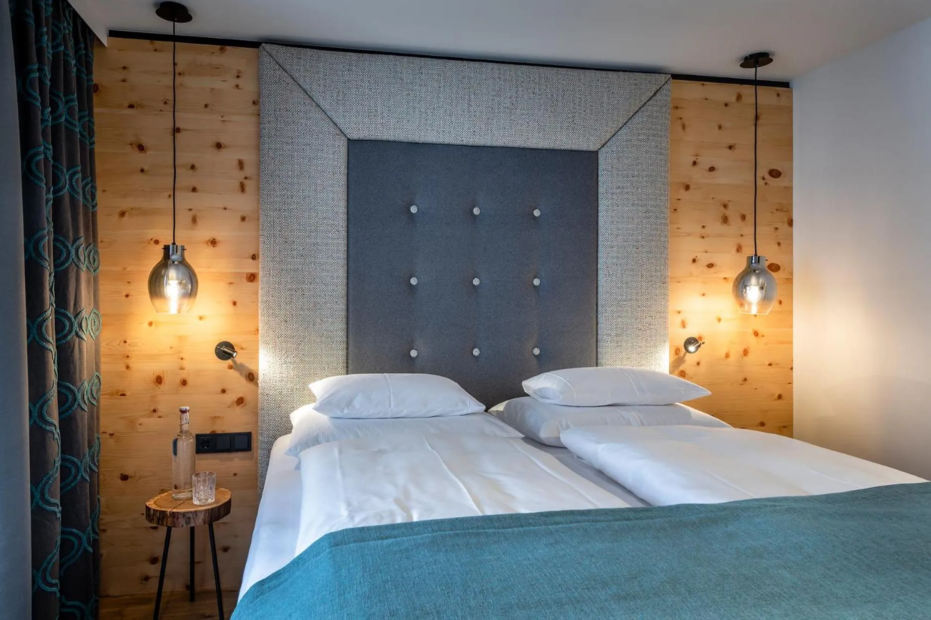 Bed in Hotel das Zwölferhaus