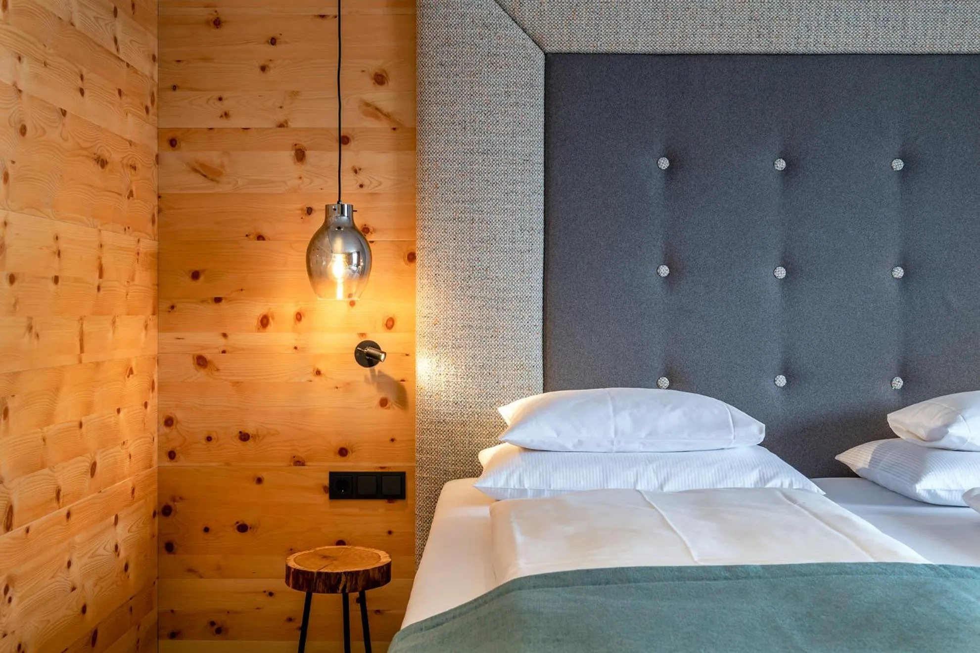 Bed in Hotel das Zwölferhaus