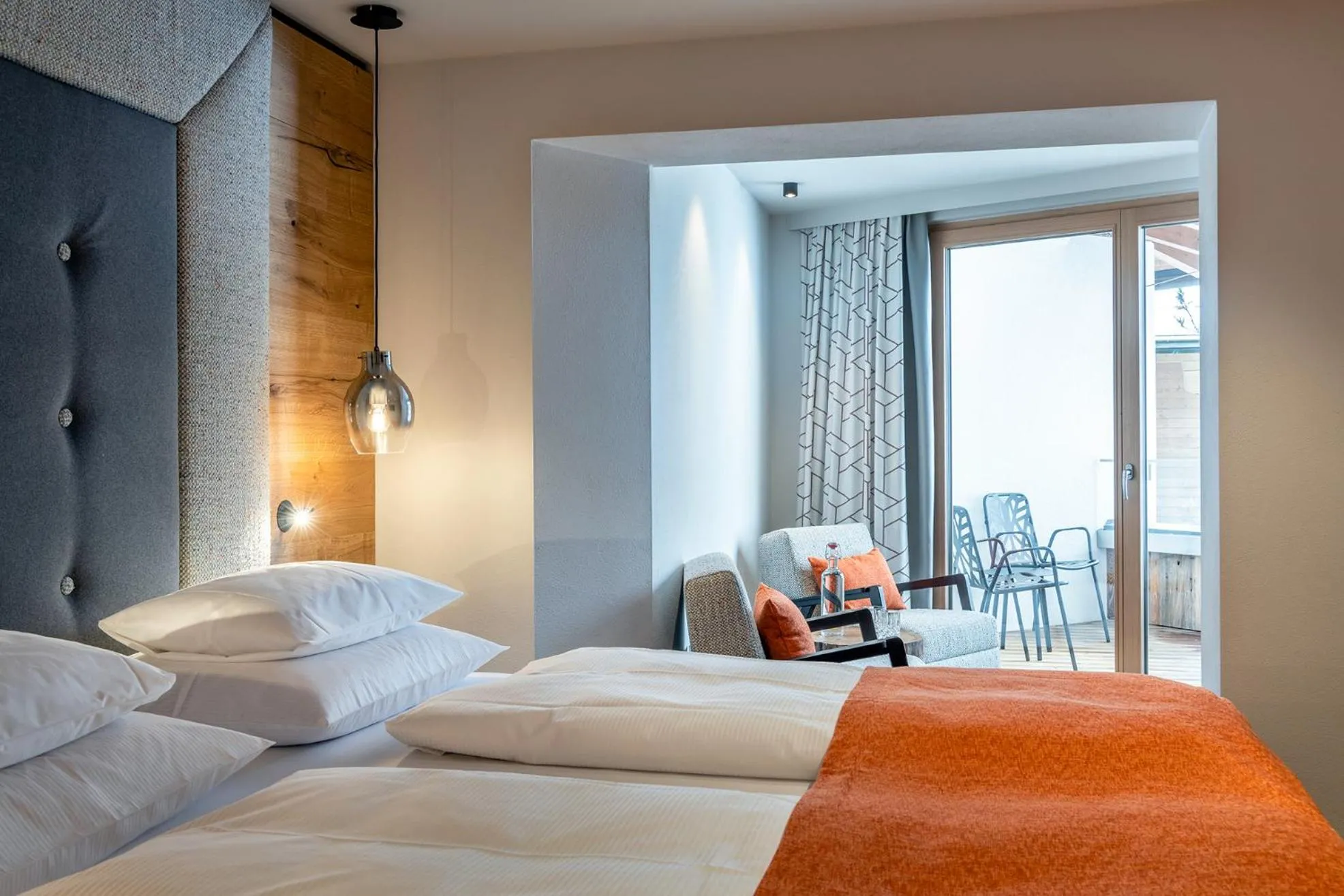 Photo of the whole room, Bed in Hotel das Zwölferhaus