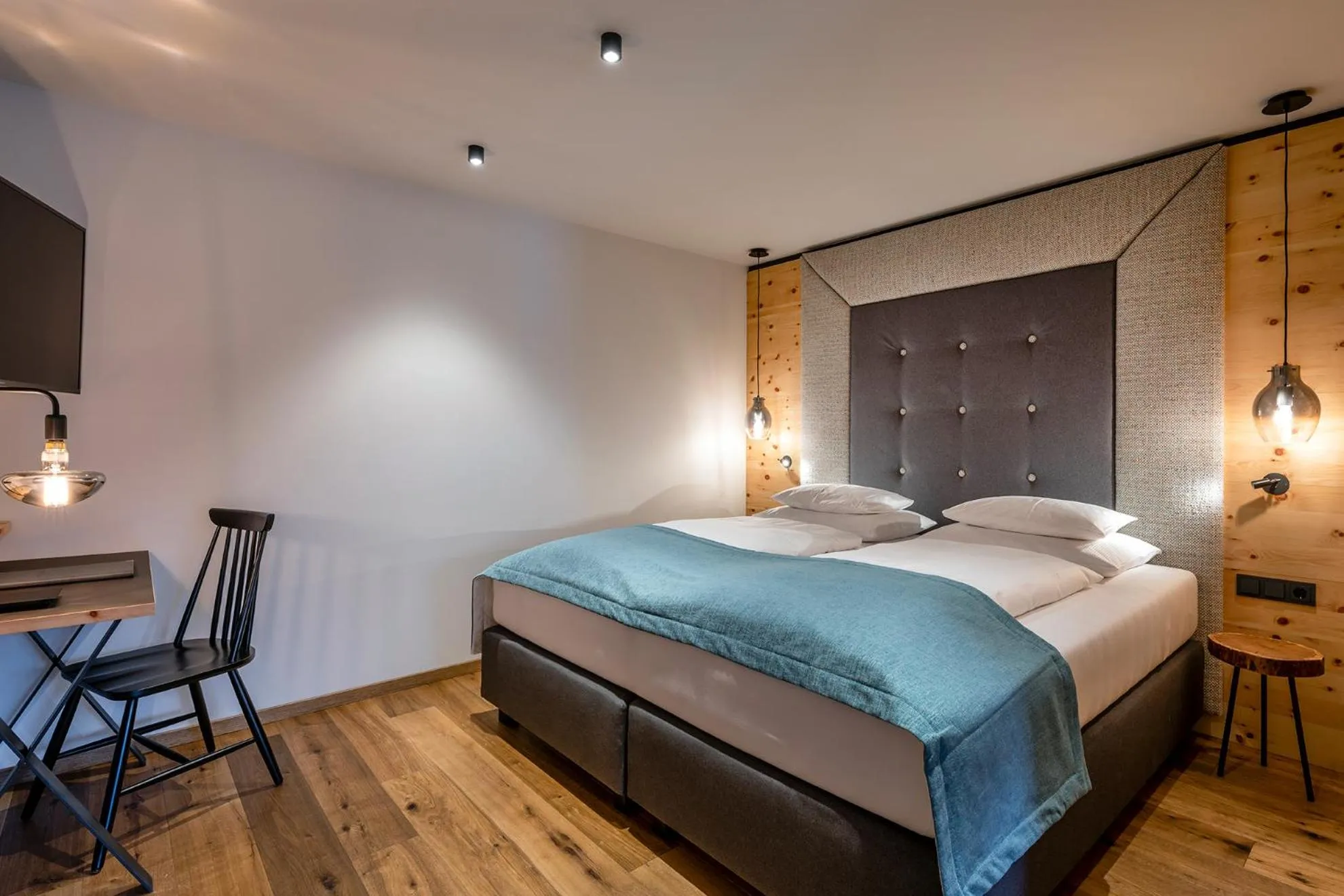 Bed in Hotel das Zwölferhaus