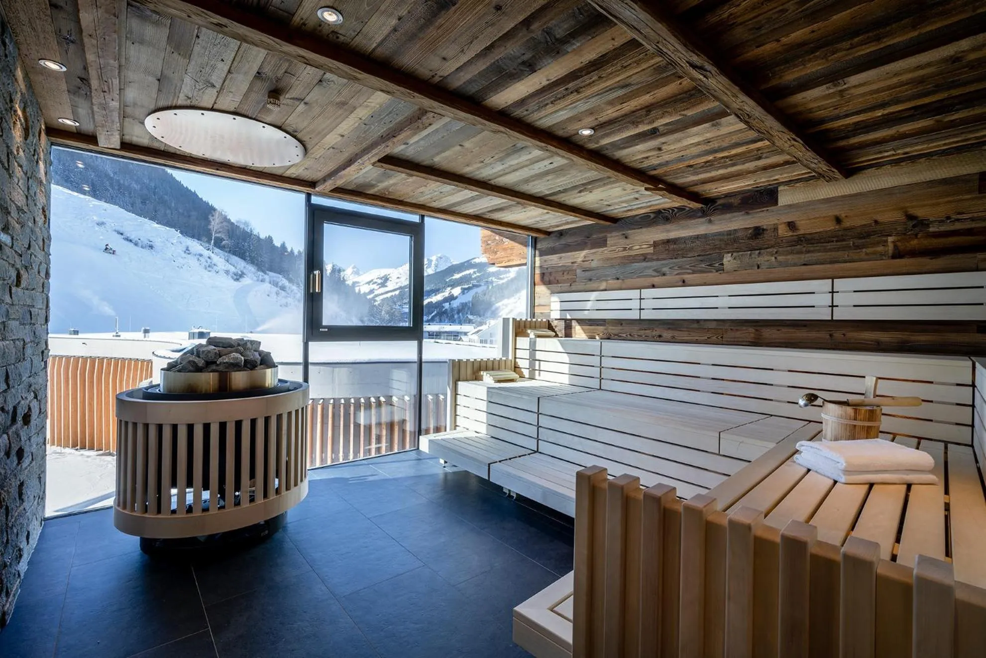 Sauna in Hotel das Zwölferhaus