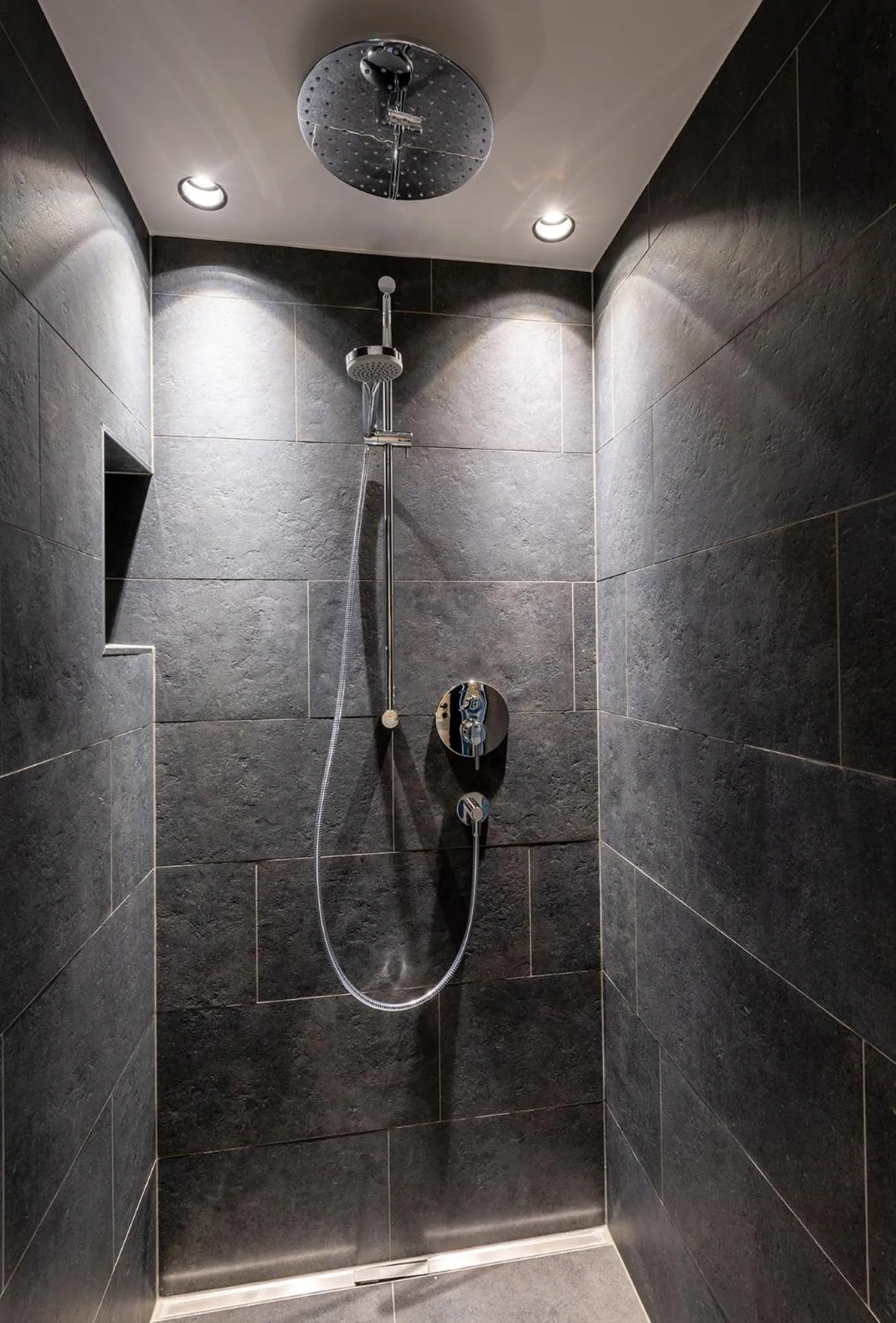 Bathroom in Hotel das Zwölferhaus