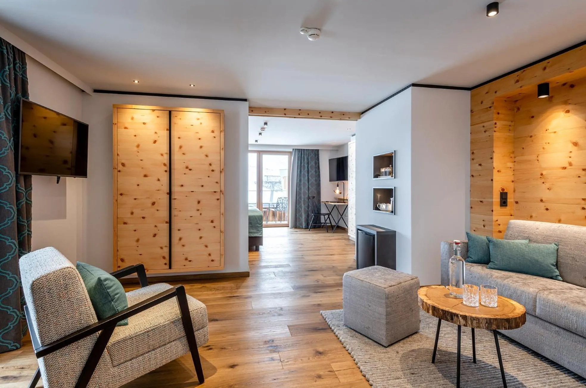 Photo of the whole room in Hotel das Zwölferhaus