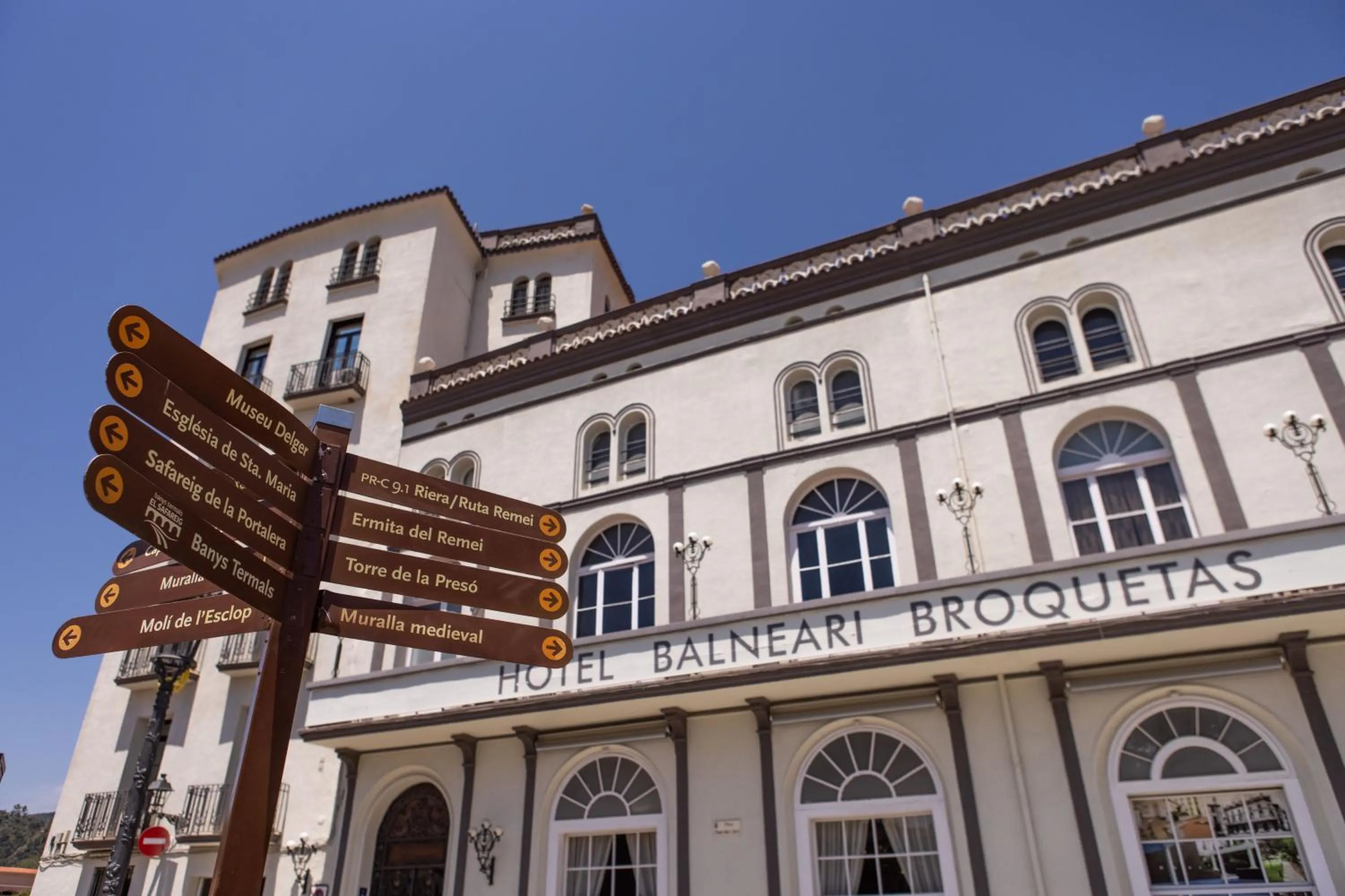 Property building in RVHotels Broquetas Spa Termal