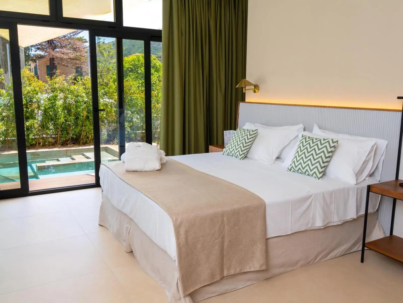 Bed in ananea Tropea Yachting Resort Bed in ananea Tropea Yachting Resort