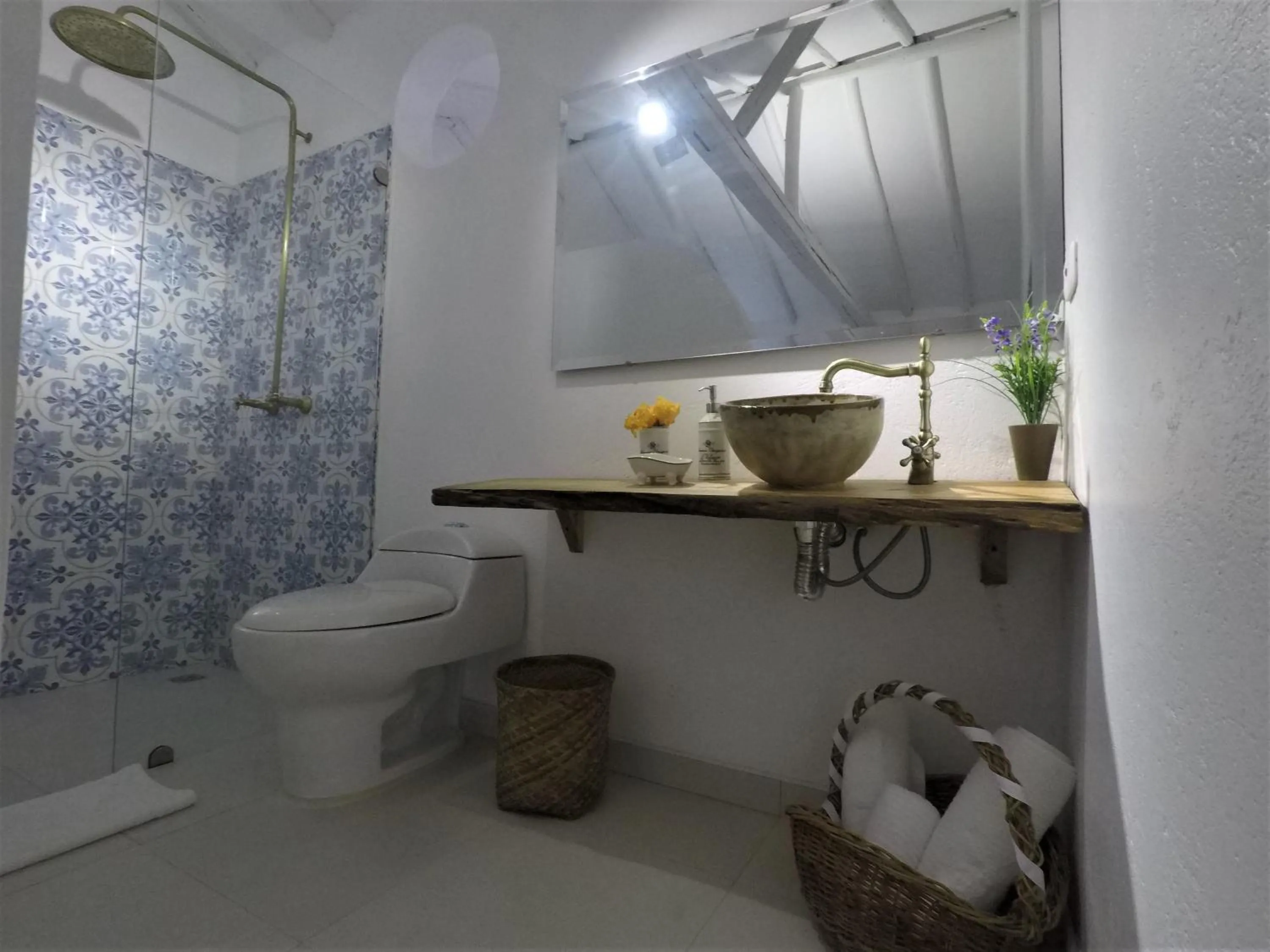 Shower in Hotel Casa Boutique Villa de Leyva