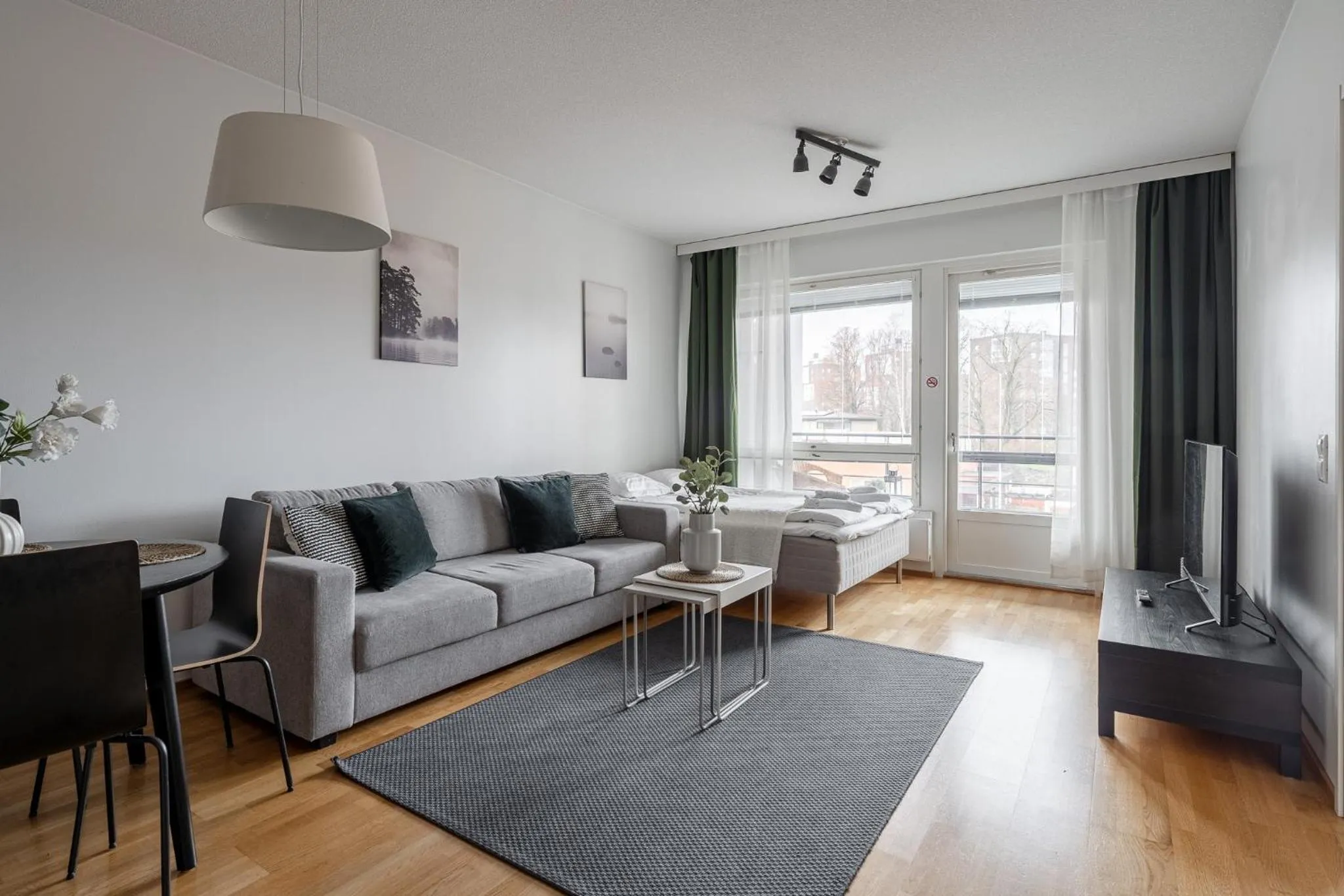 "ESPA" - 1BR with Sauna, Balcony & Free Parking