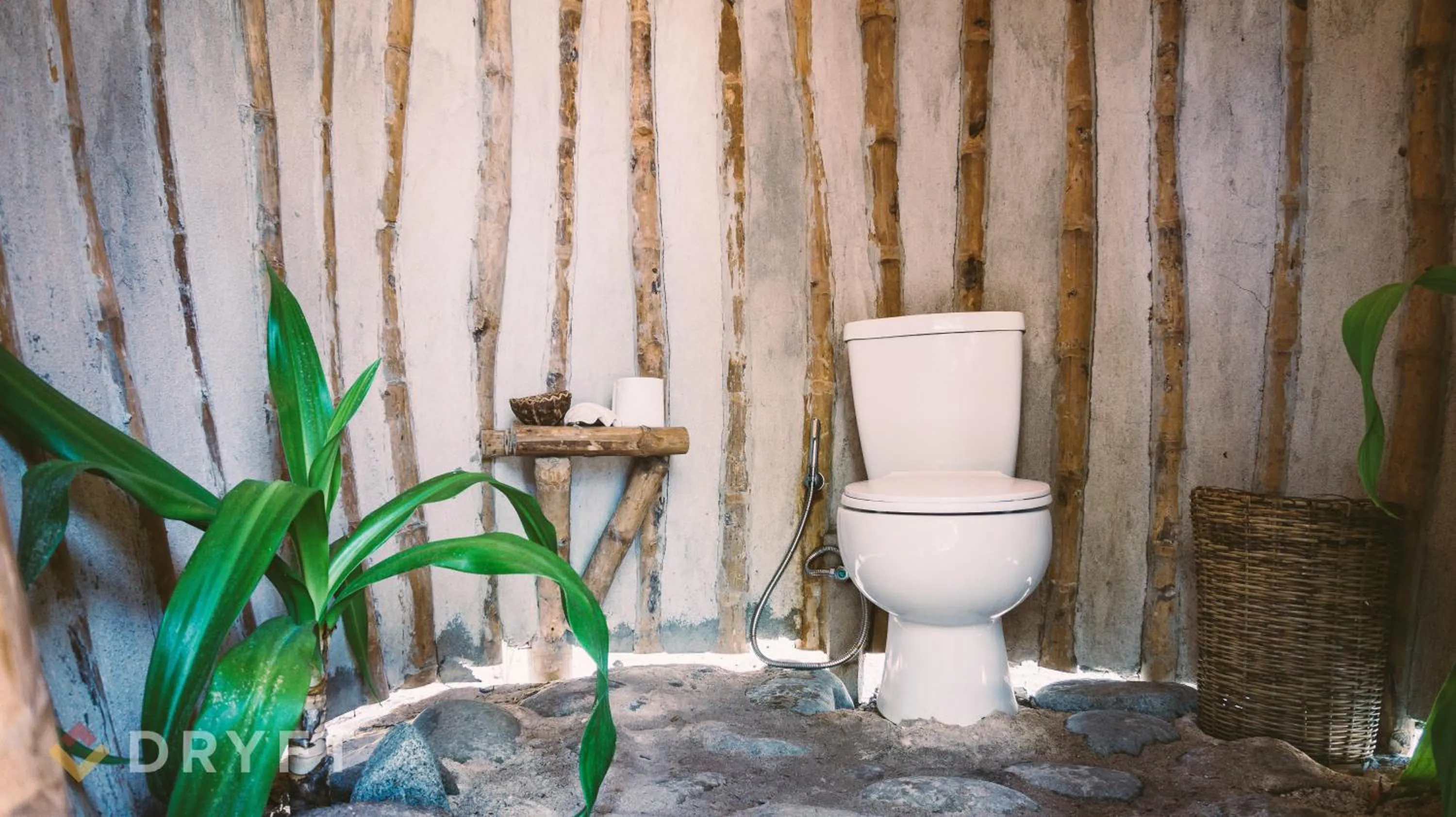 Toilet in Dryft Darocotan Island
