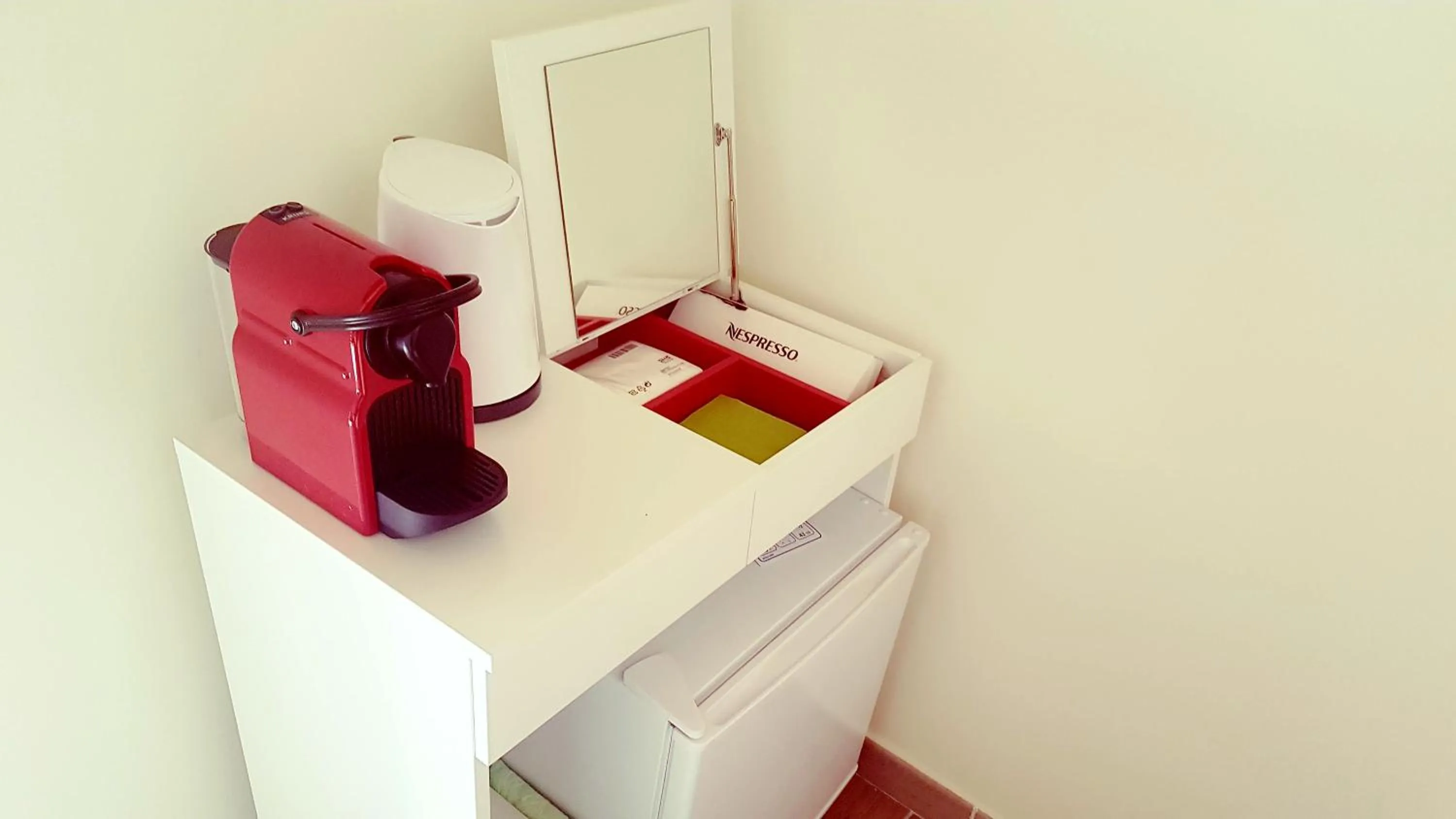 Coffee/tea facilities in Metro duomo b&b