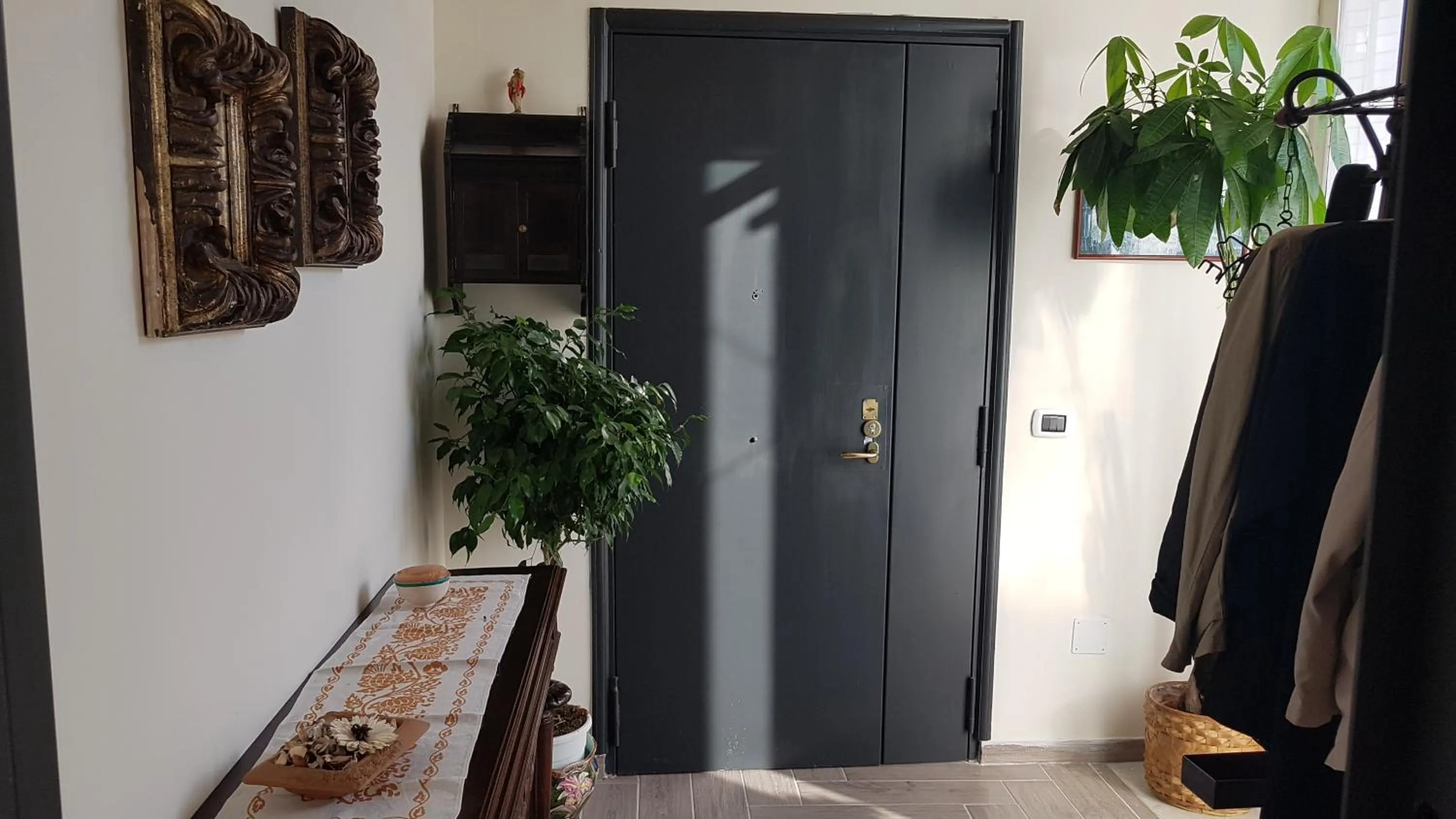 Patio in Metro duomo b&b