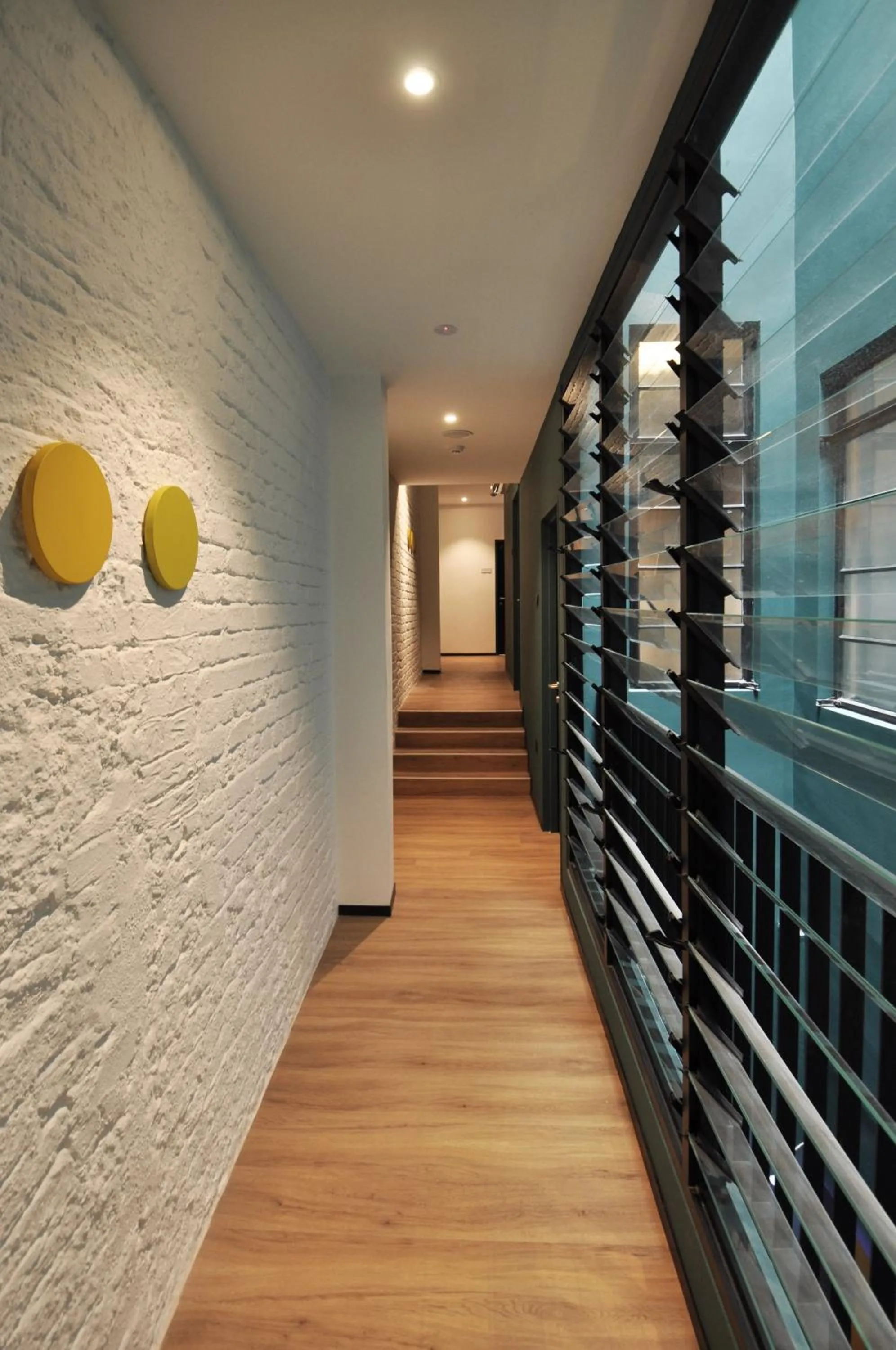 Decorative detail in Kooning