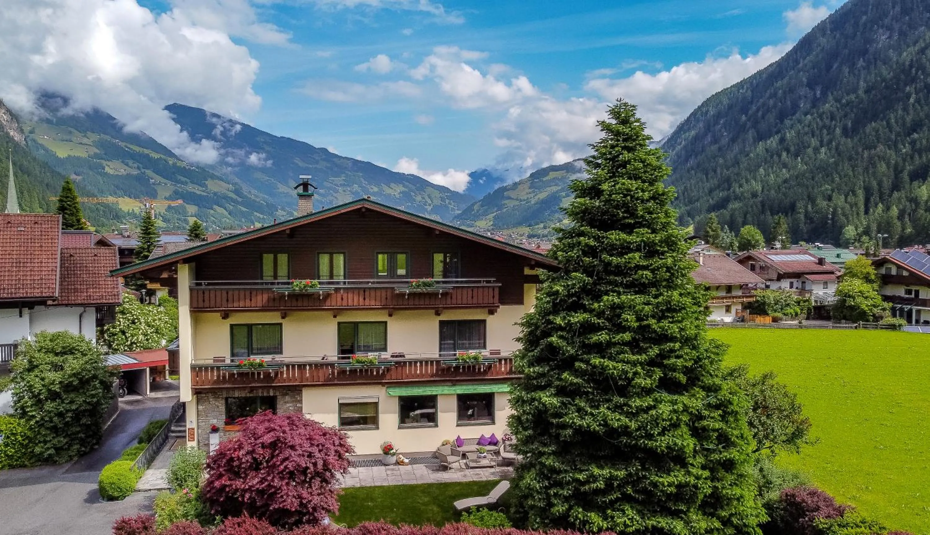 Property building in Gästehaus Hornegger