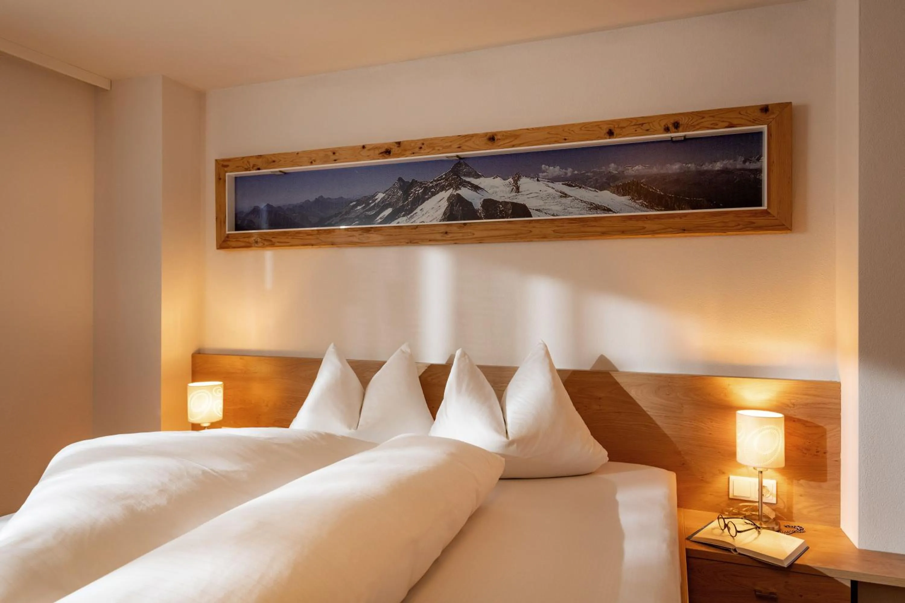 Bedroom, Bed in Gästehaus Hornegger