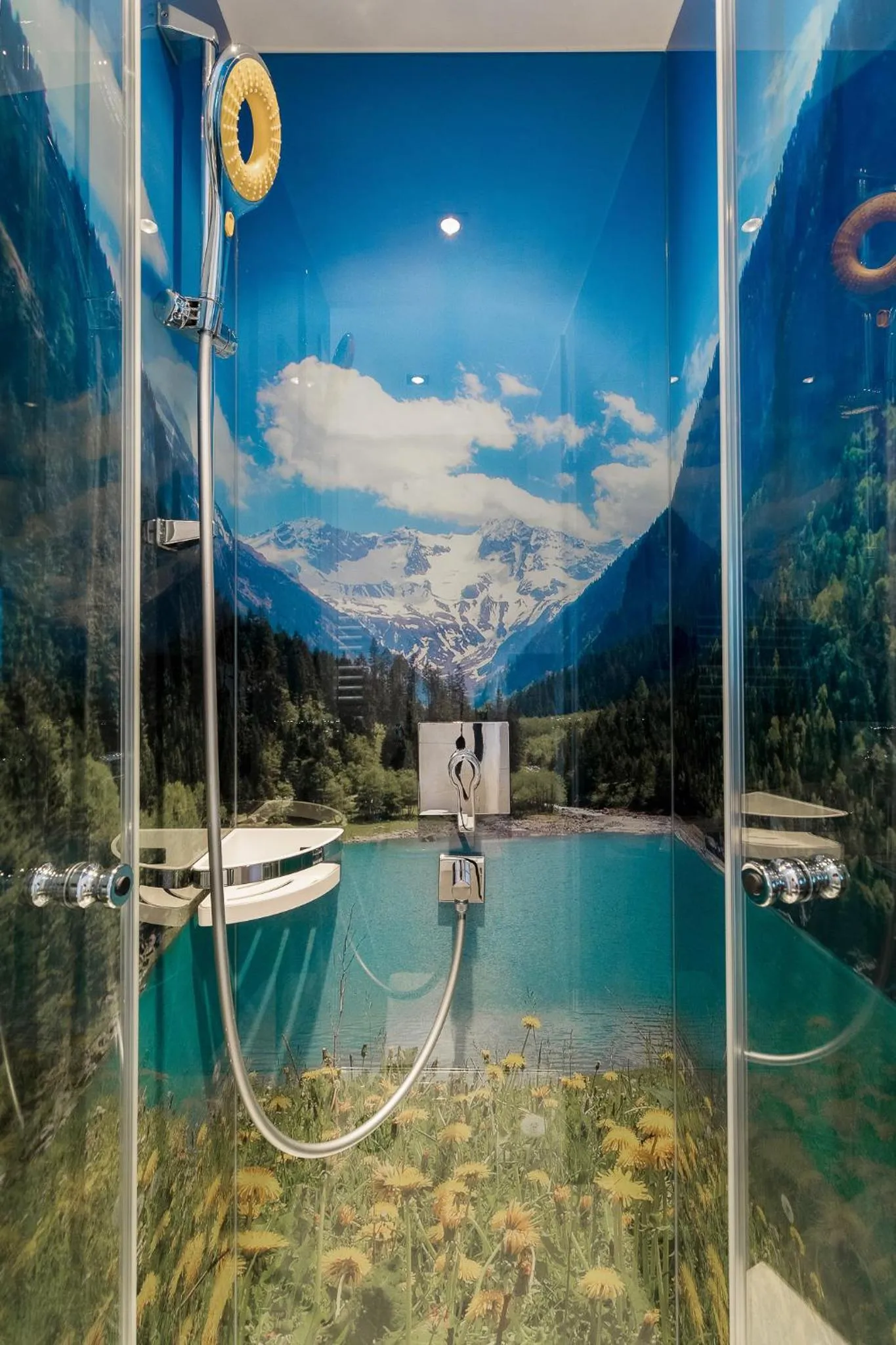 Shower in Gästehaus Hornegger