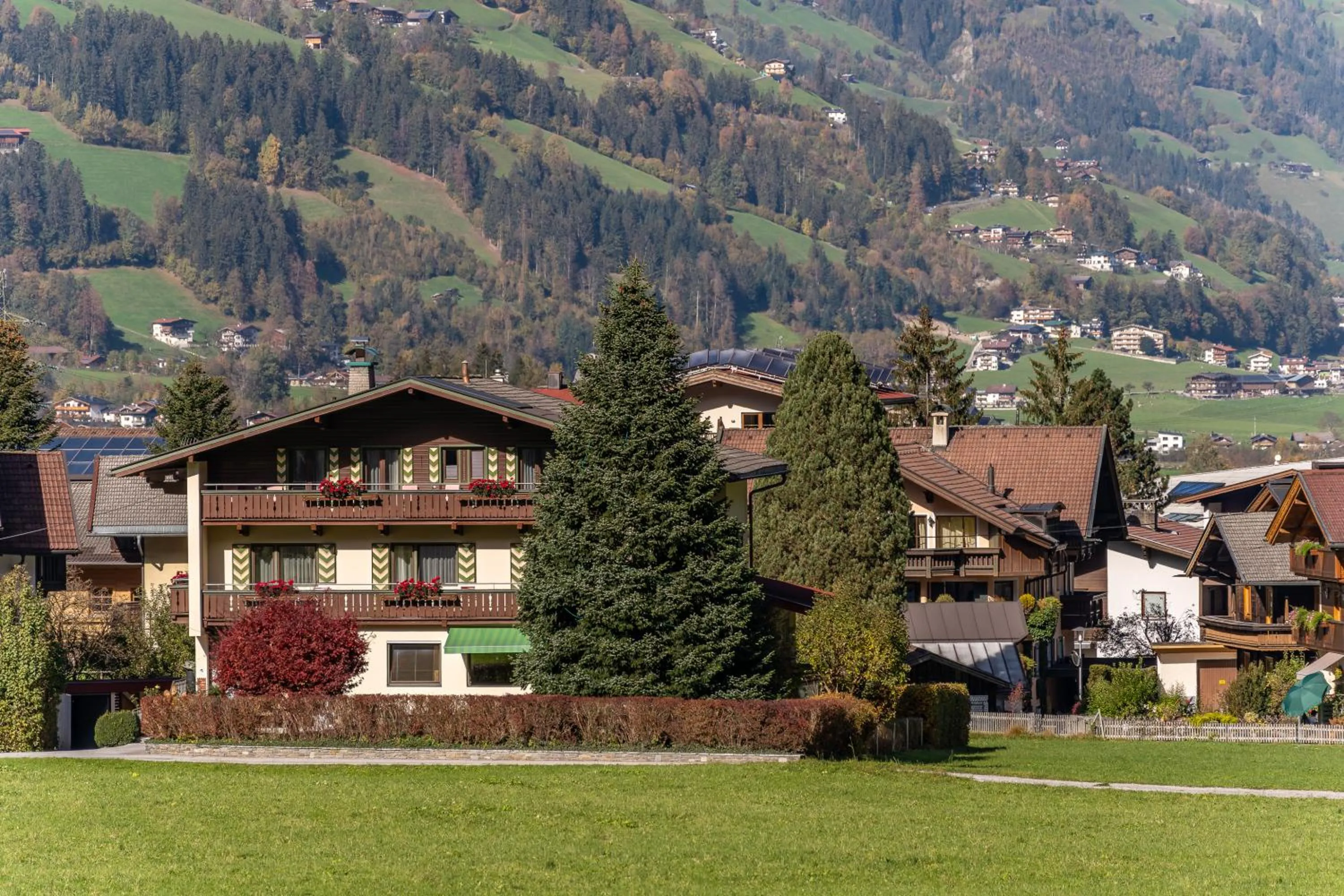 Property building in Gästehaus Hornegger
