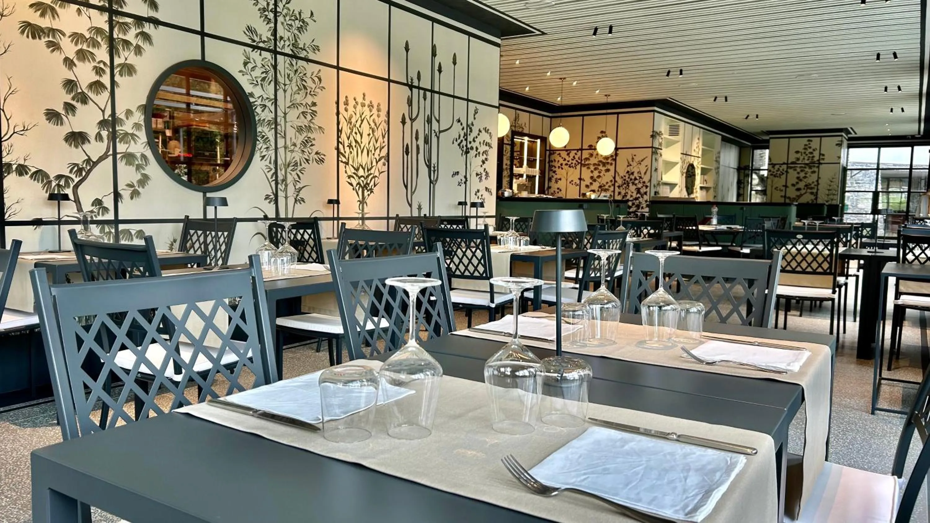 Restaurant/places to eat in Castello di Vezio in the Village