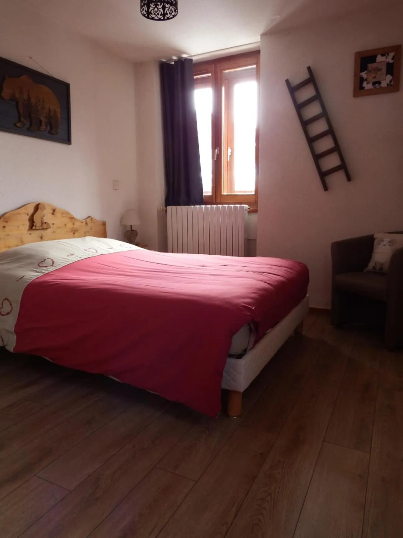 Bed in Auberge du Pont de l'Alp