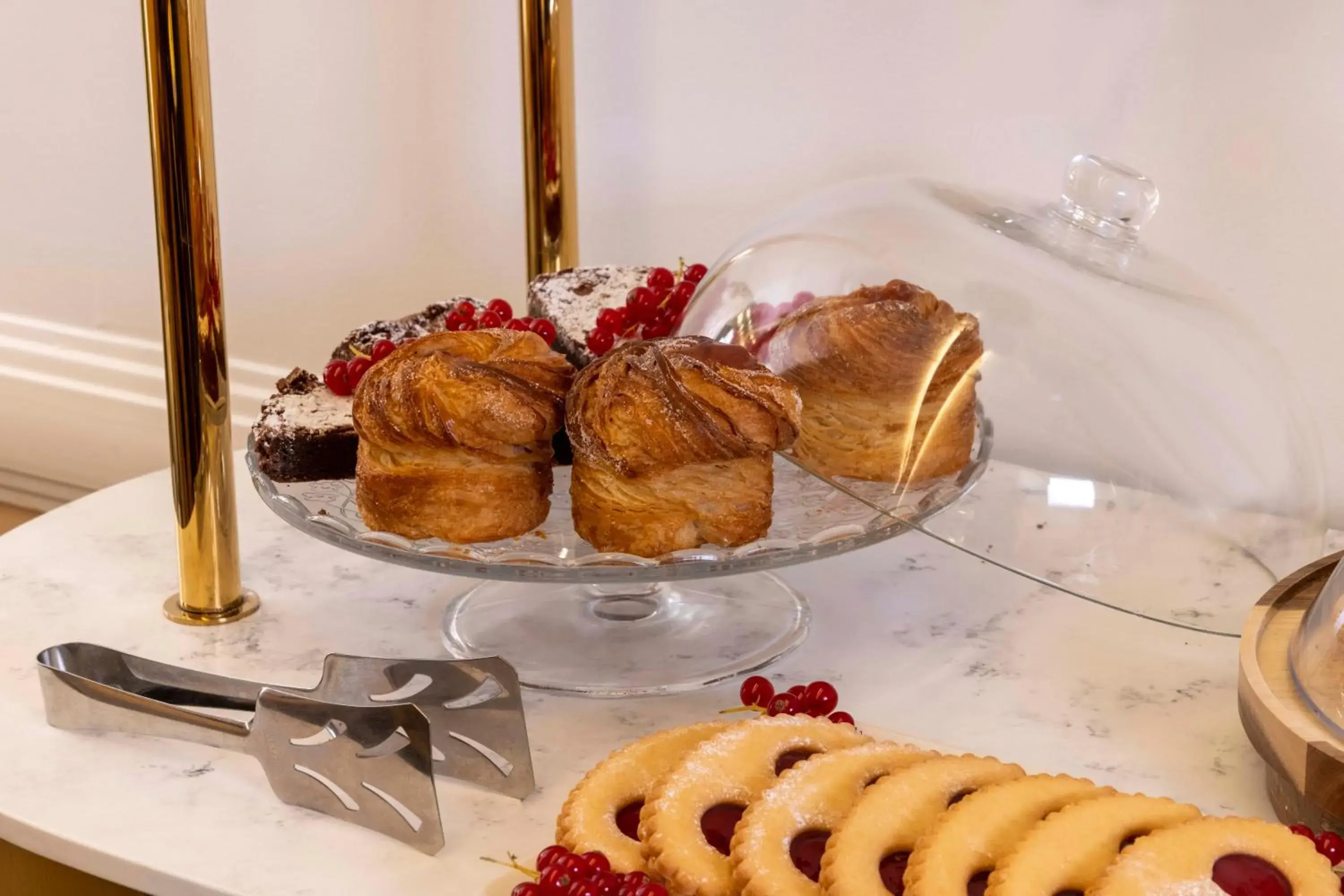 Food in Hotel Sleeping Belle - Gare de Lyon Bastille Food in Hotel Sleeping Belle - Gare de Lyon Bastille