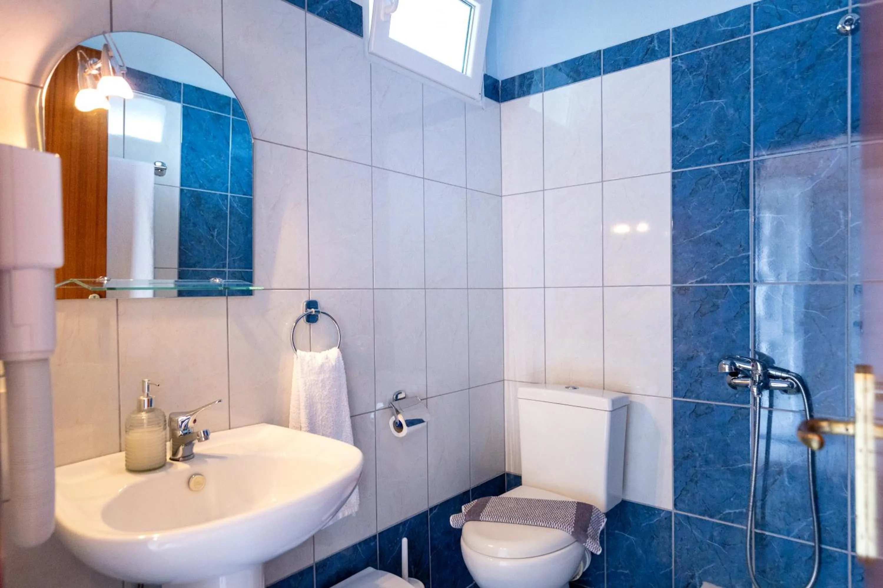 Bathroom in Katerina Rooms & Apartments