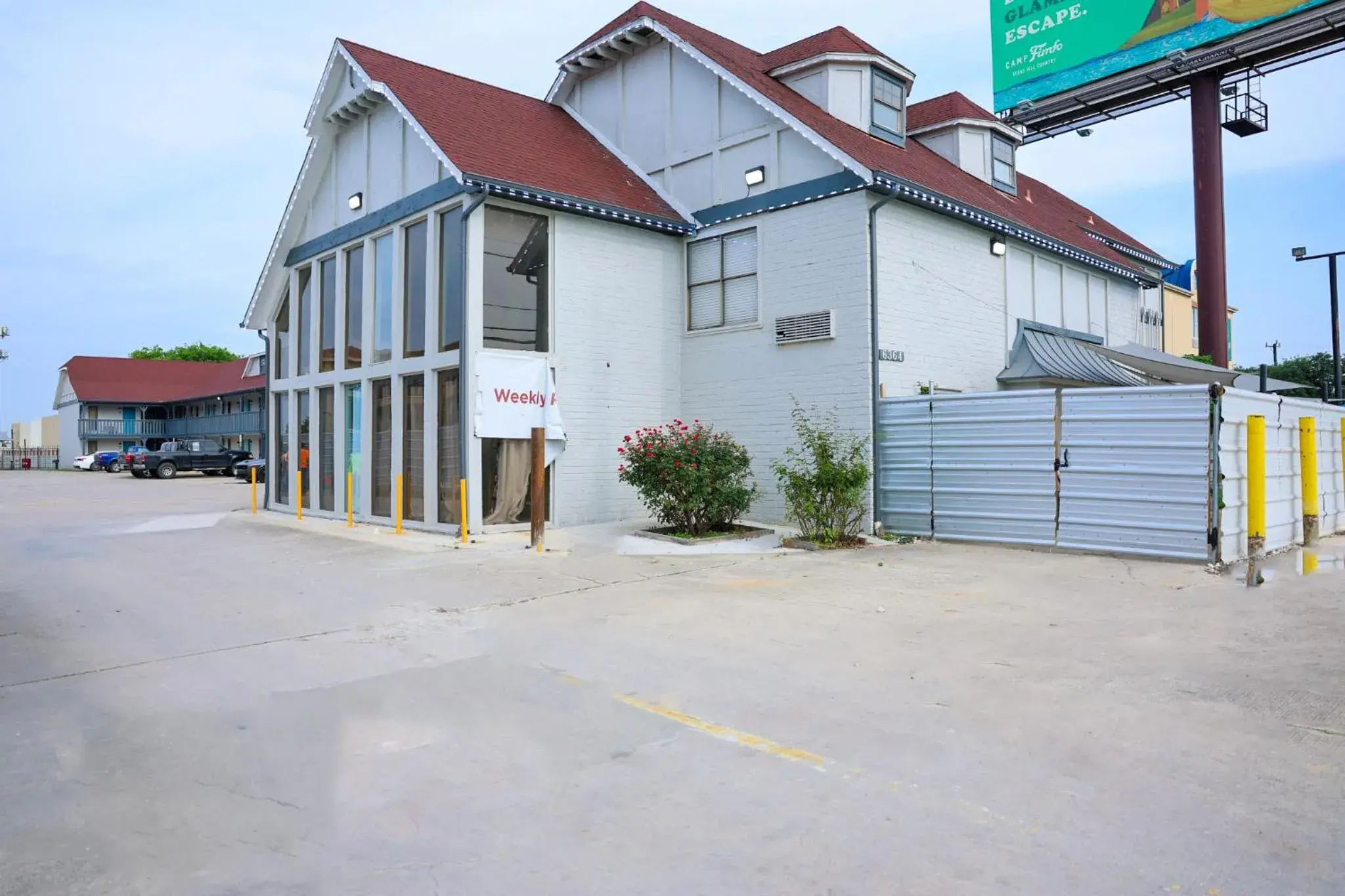 Property building in Rittiman Inn and Suites Property building in Rittiman Inn and Suites