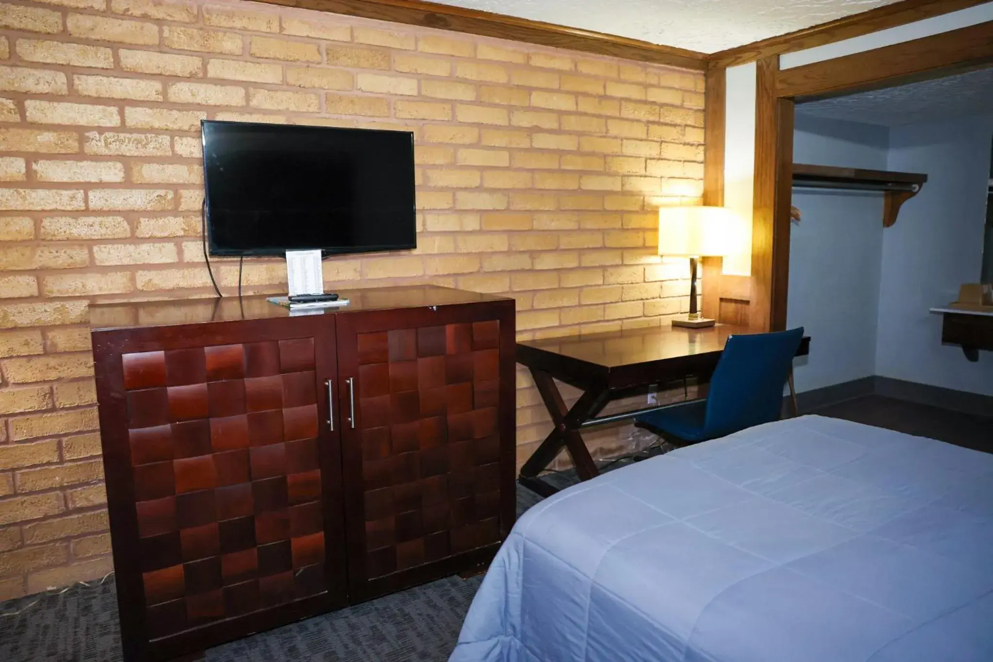 Bed in Rittiman Inn and Suites Bed in Rittiman Inn and Suites