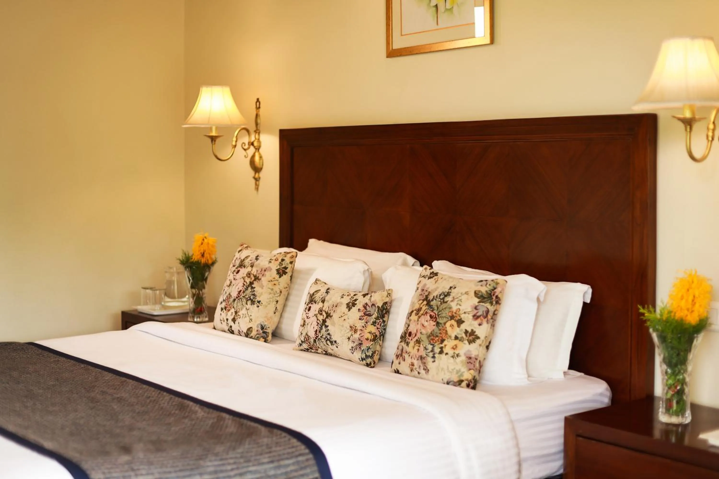 Bedroom, Bed in Lamrin Norwood Green Palampur, Himachal Pradesh