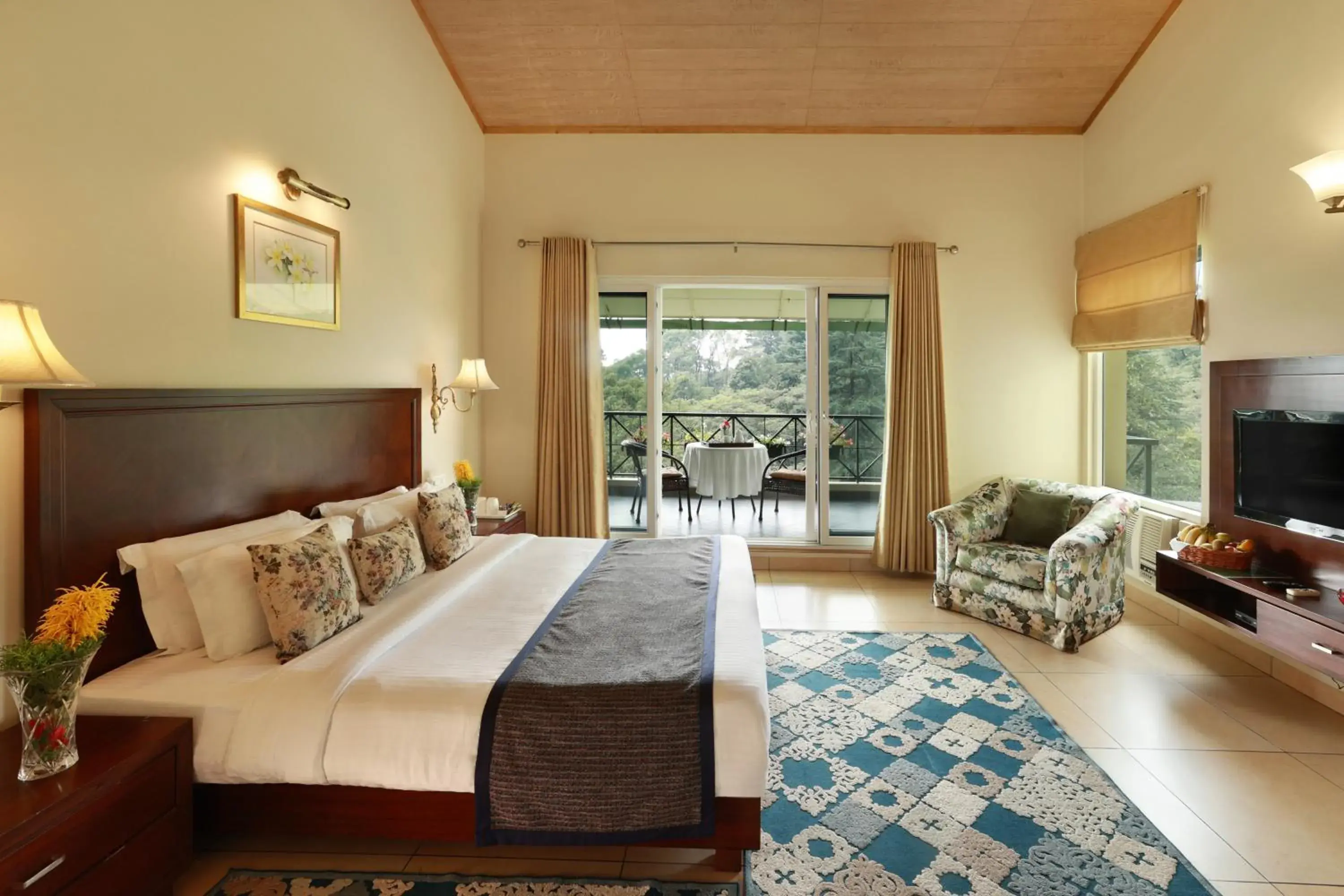 Bedroom, Bed in Lamrin Norwood Green Palampur, Himachal Pradesh Bedroom, Bed in Lamrin Norwood Green Palampur, Himachal Pradesh