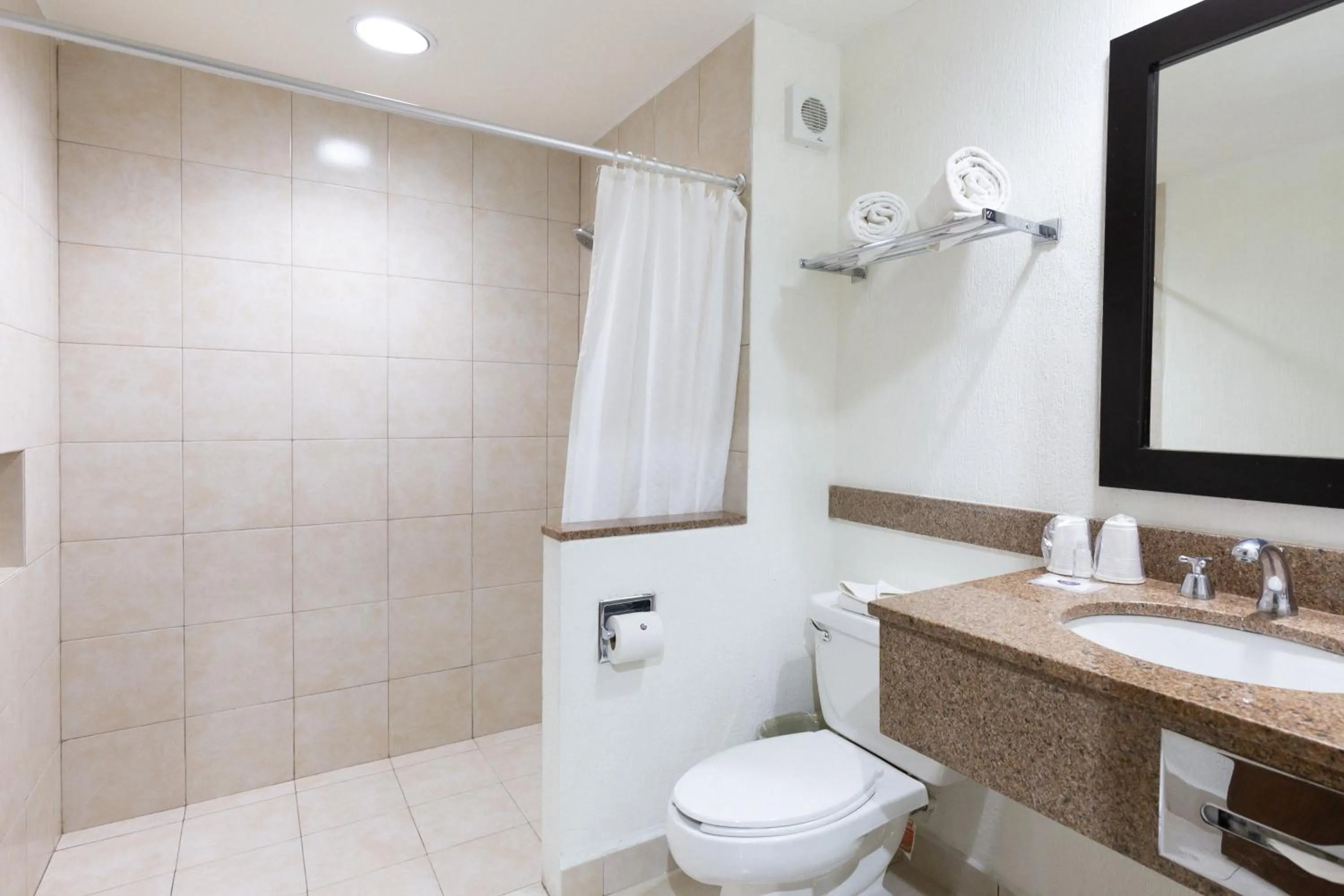 Bathroom in HS HOTSSON Smart Value Tampico