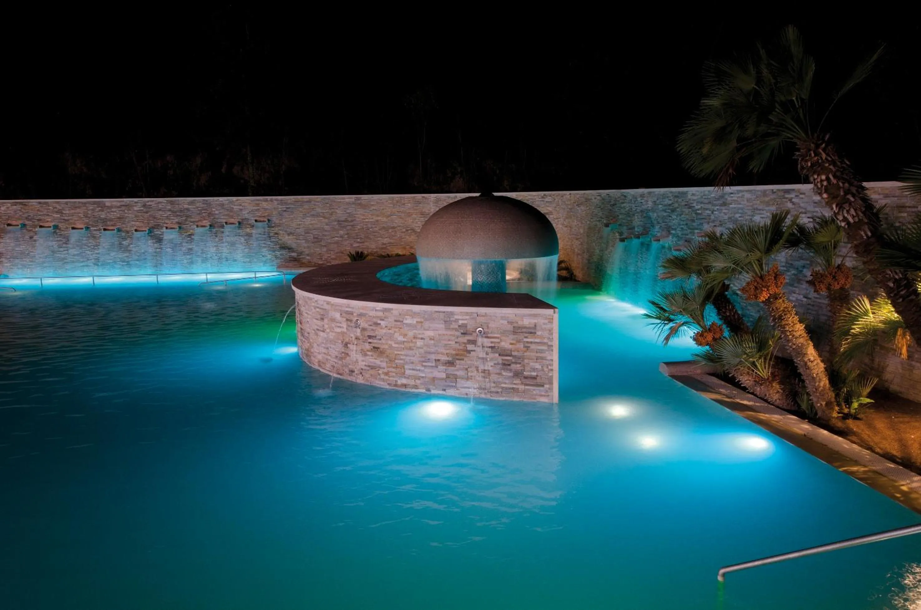 Swimming pool in Complesso Termale Vescine