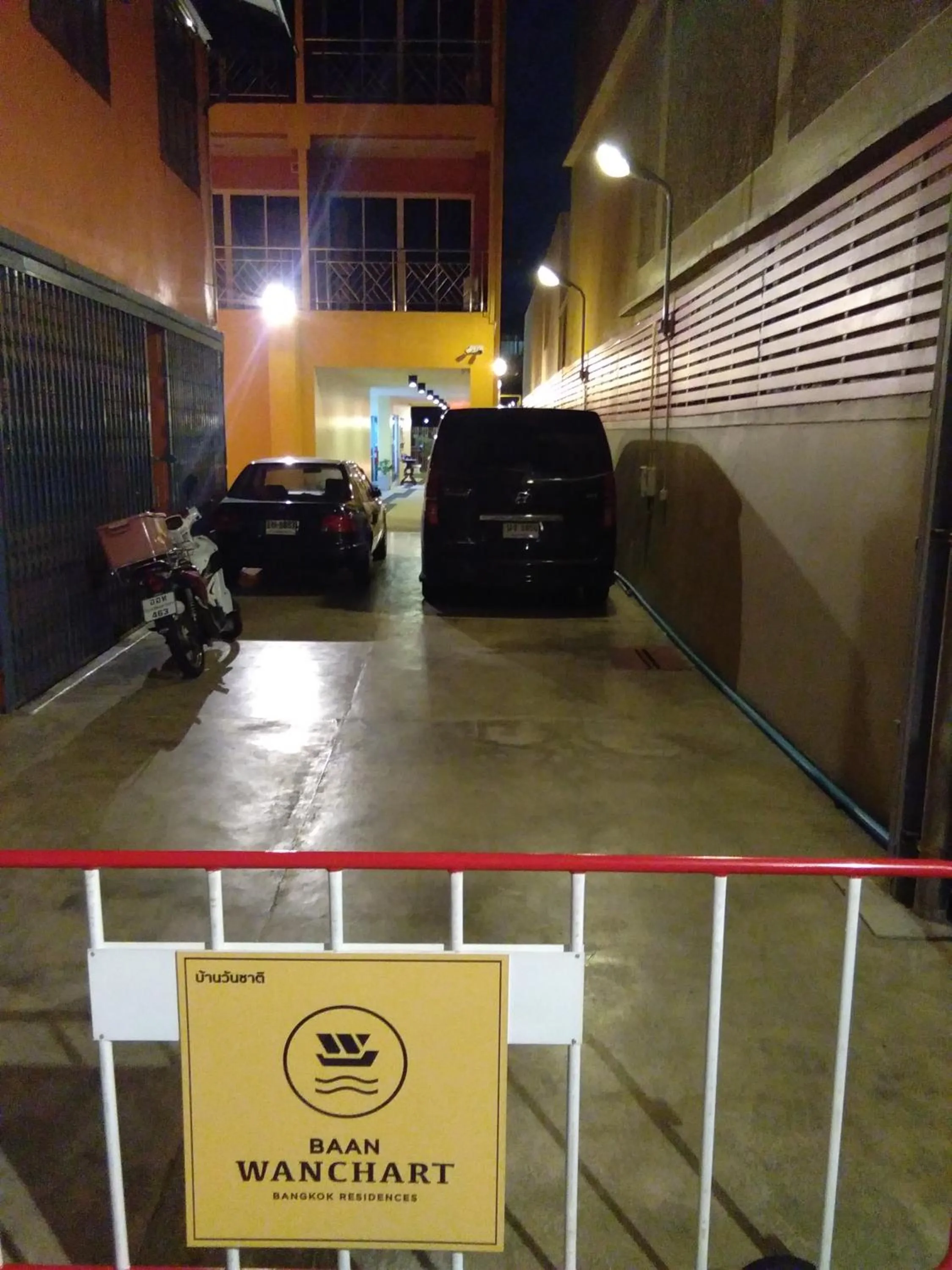 Facade/entrance in Baan Wanchart