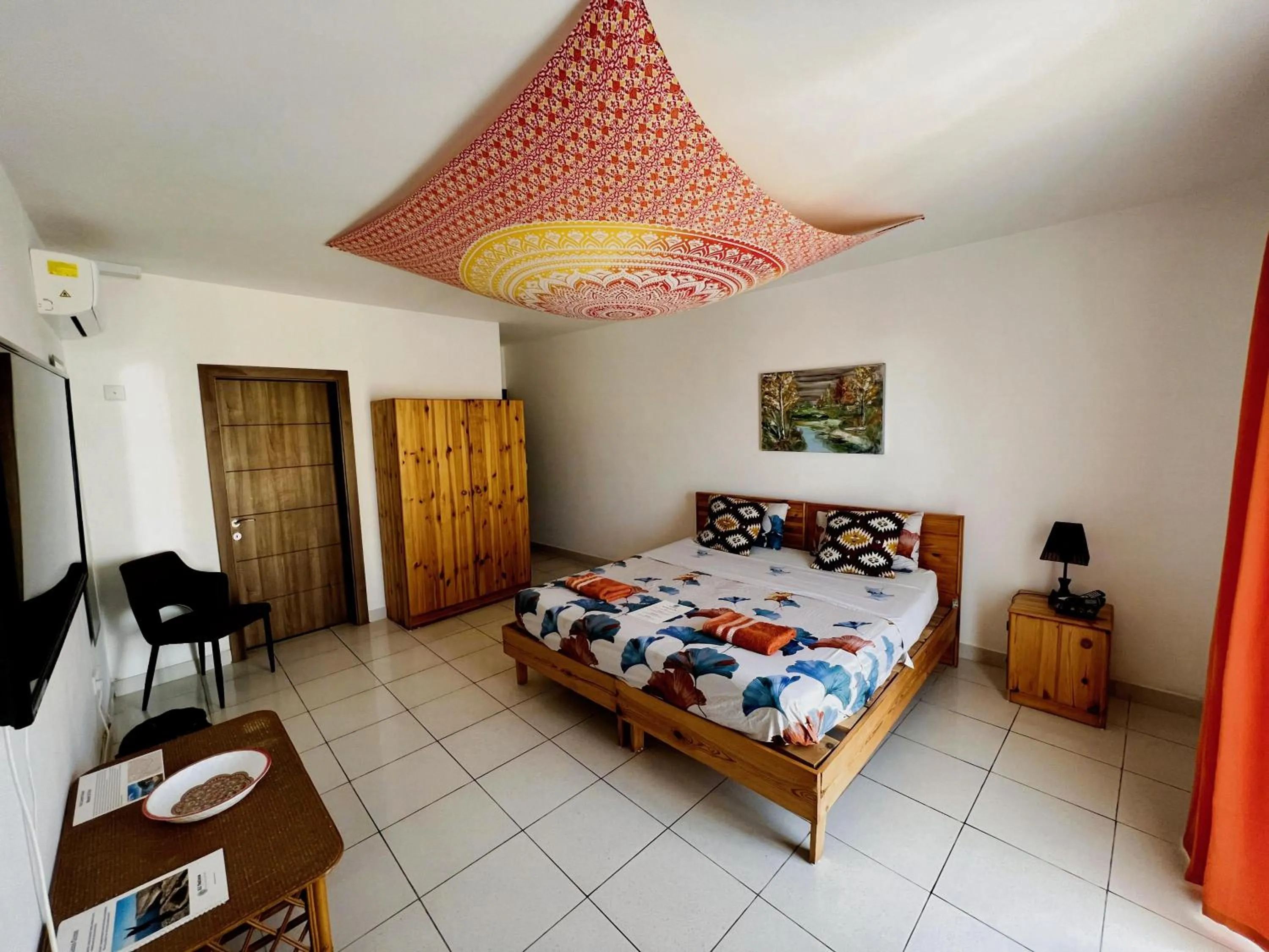 Bedroom, Bed in All Nations Holiday Home